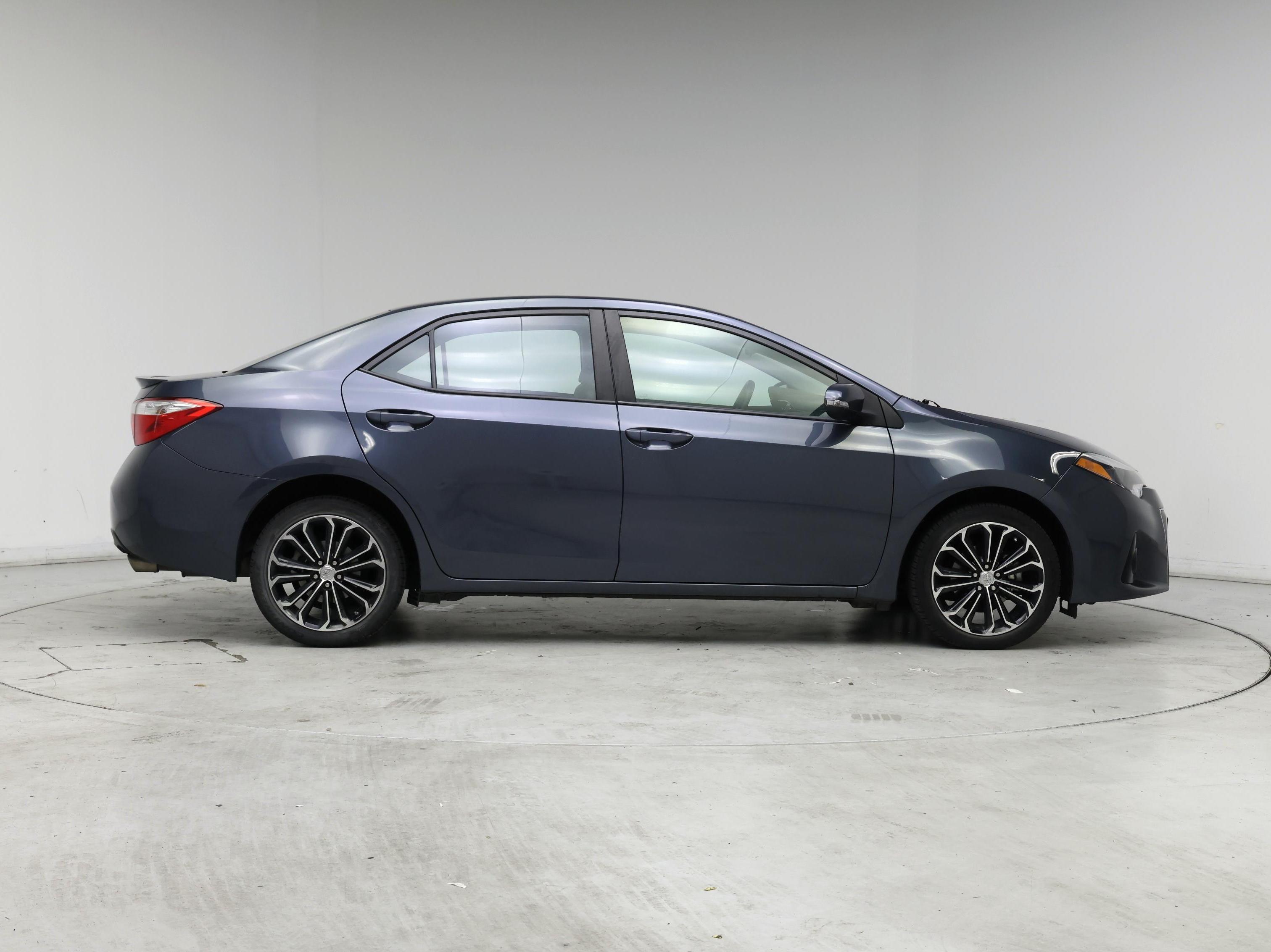 Thumbnail: 2015 Toyota Corolla - 7