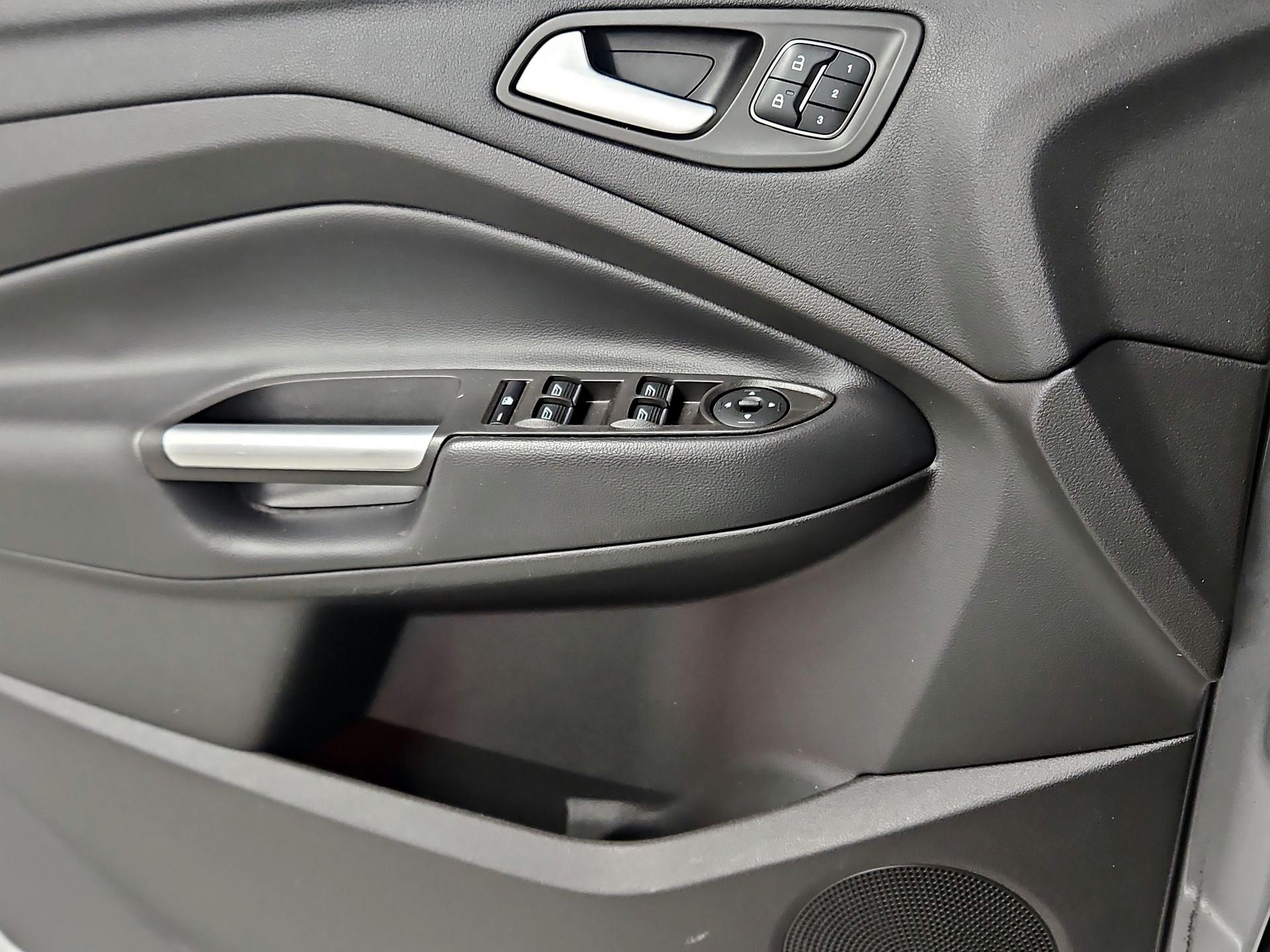 Thumbnail: 2019 Ford Escape - 12