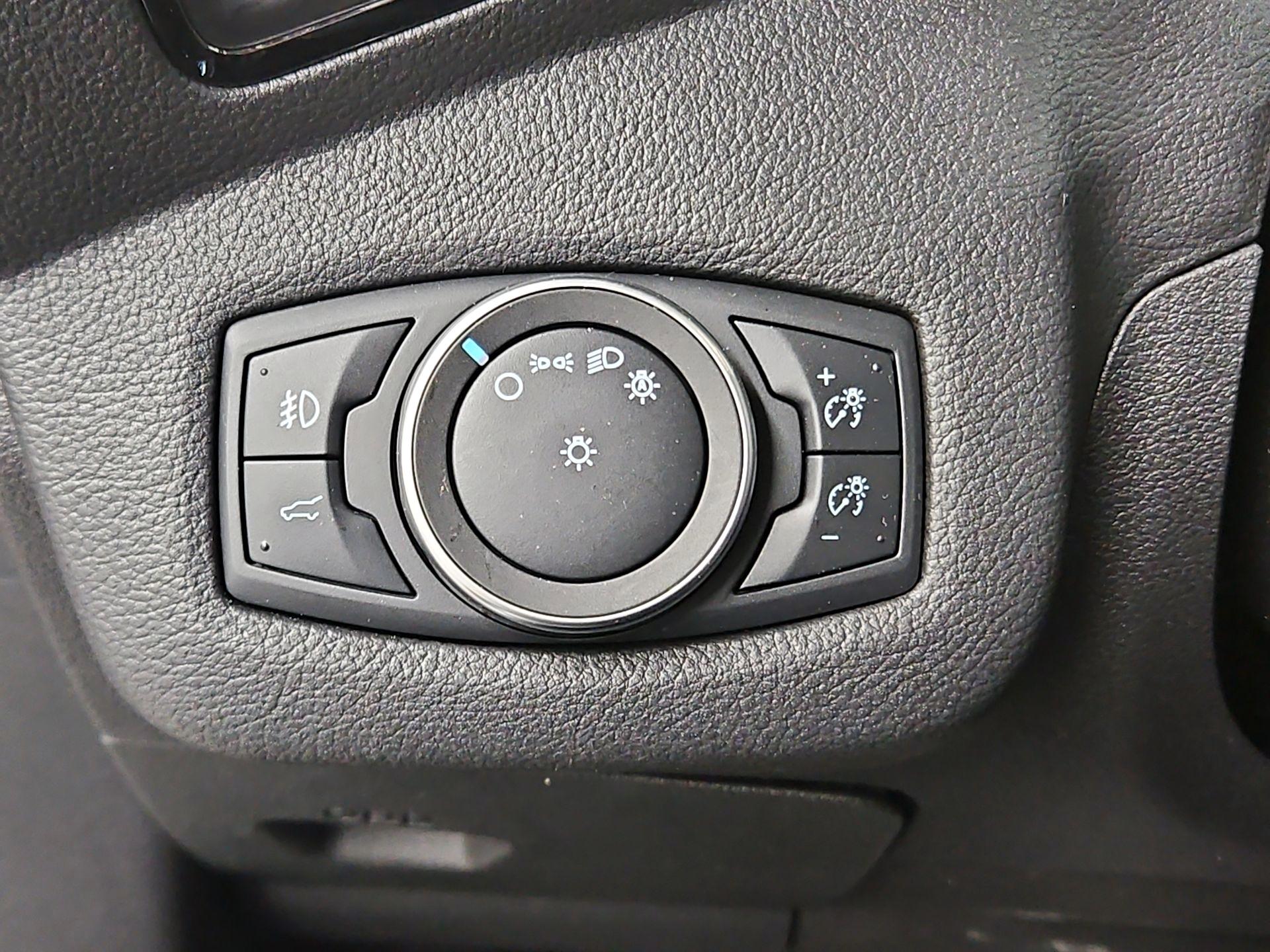 Thumbnail: 2019 Ford Escape - 13