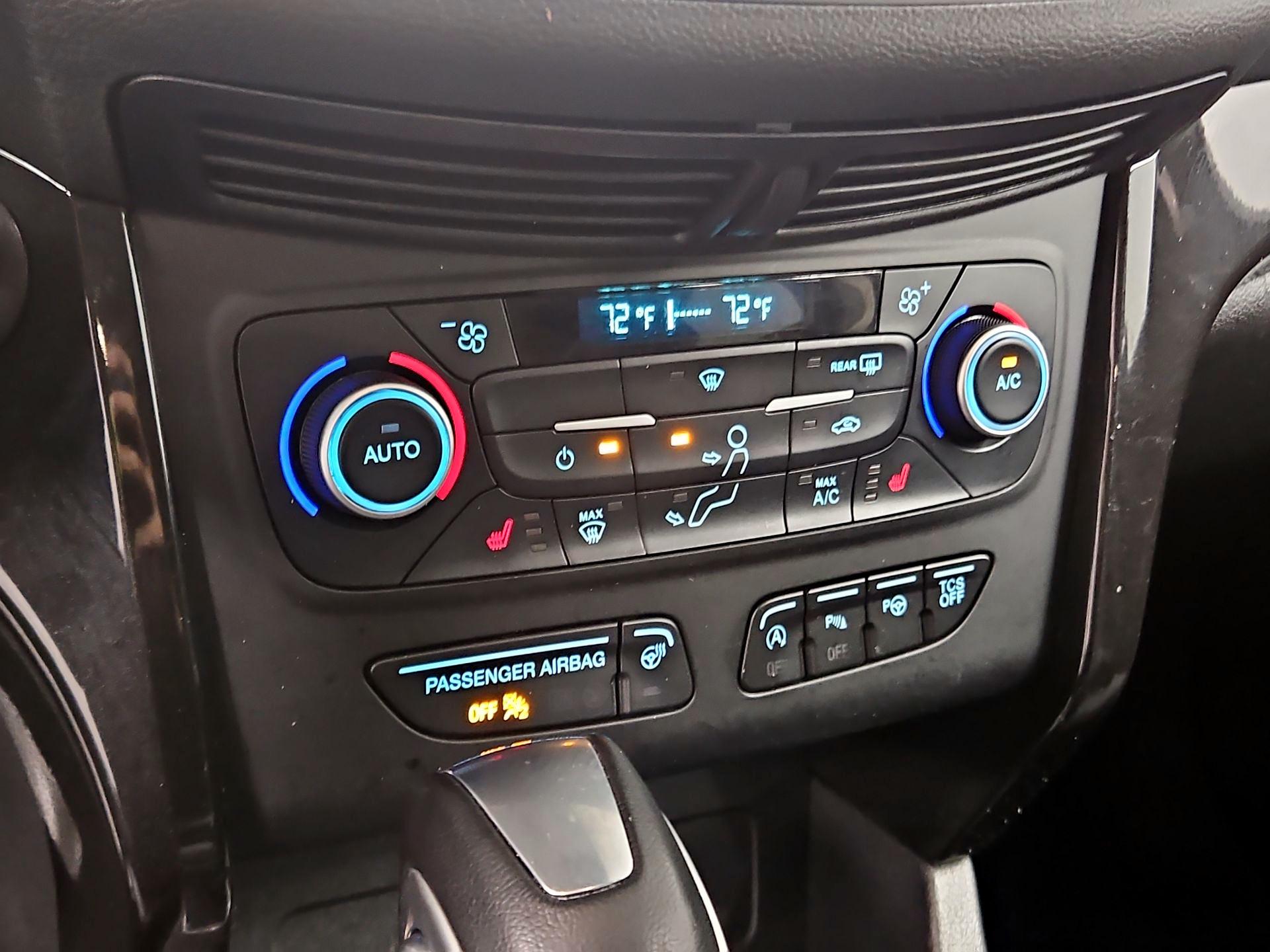Thumbnail: 2019 Ford Escape - 16