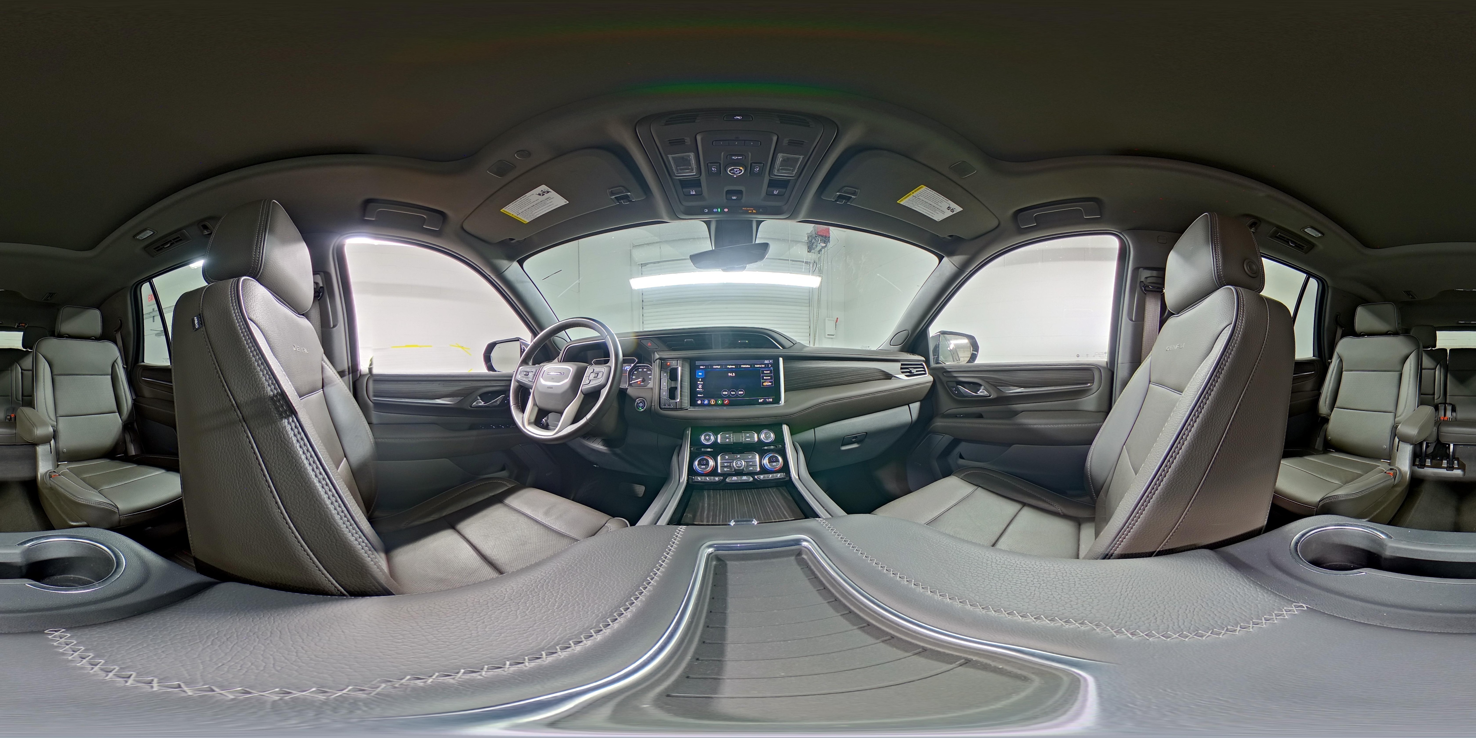 2021 GMC Yukon Denali - Photo 28
