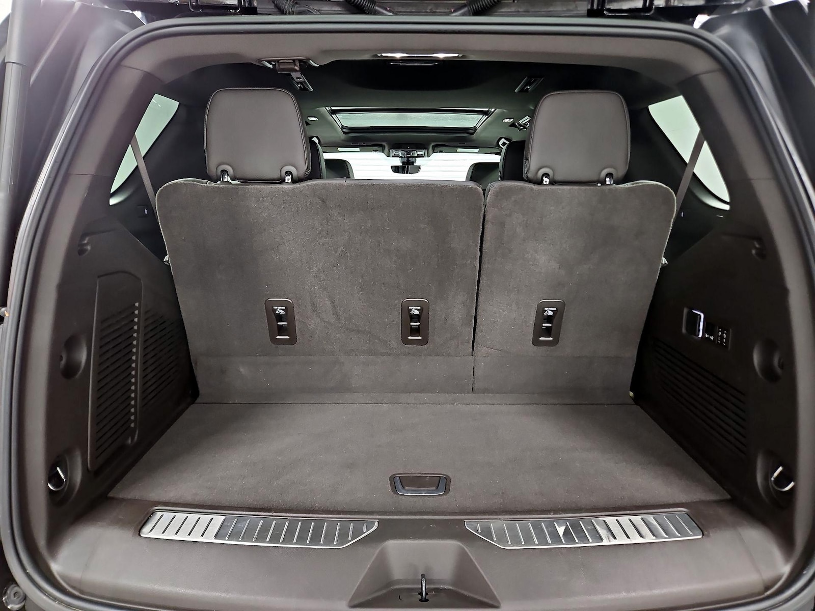 2021 GMC Yukon Denali - Photo 24