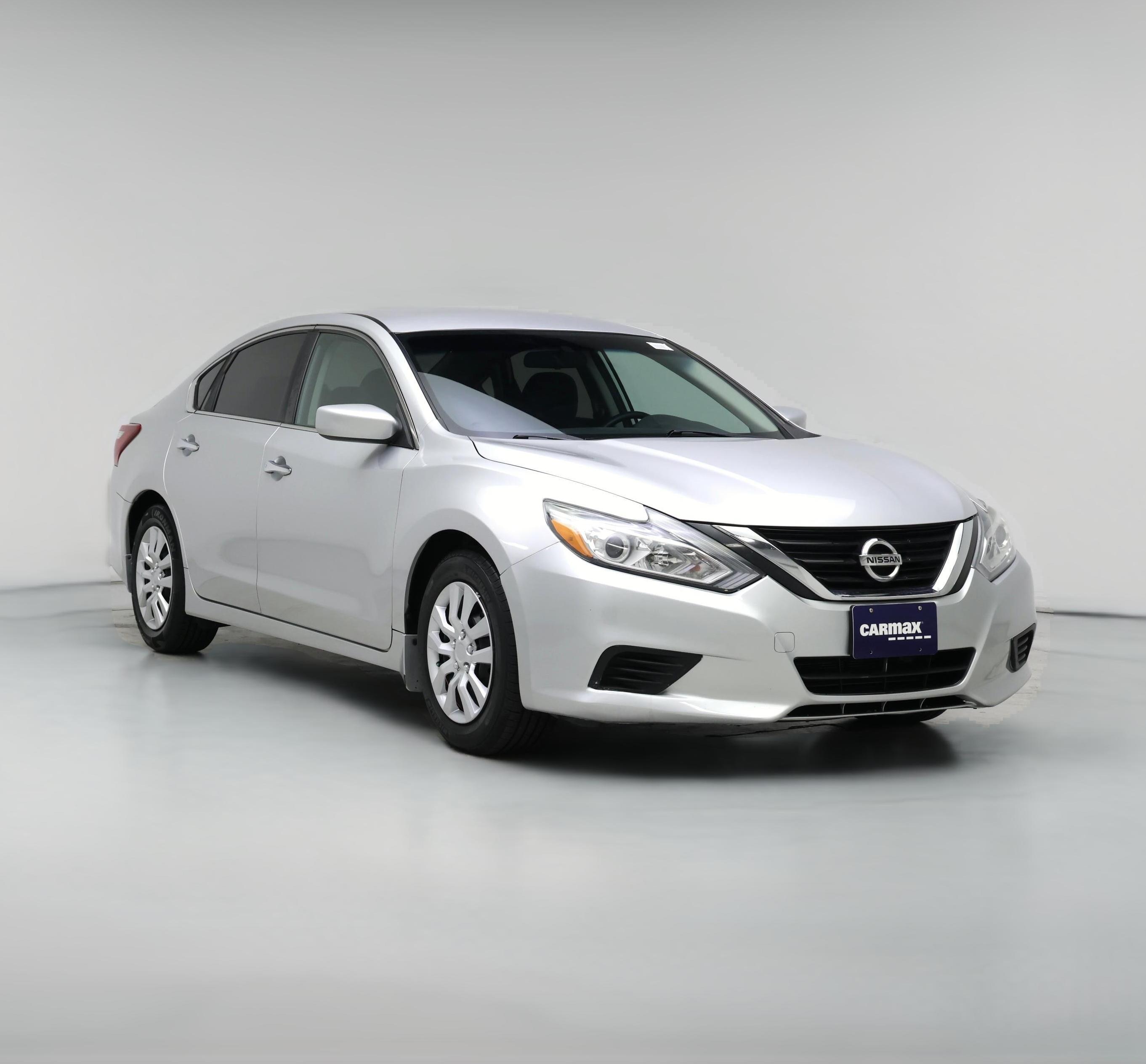 Thumbnail: 2018 Nissan Altima - 1