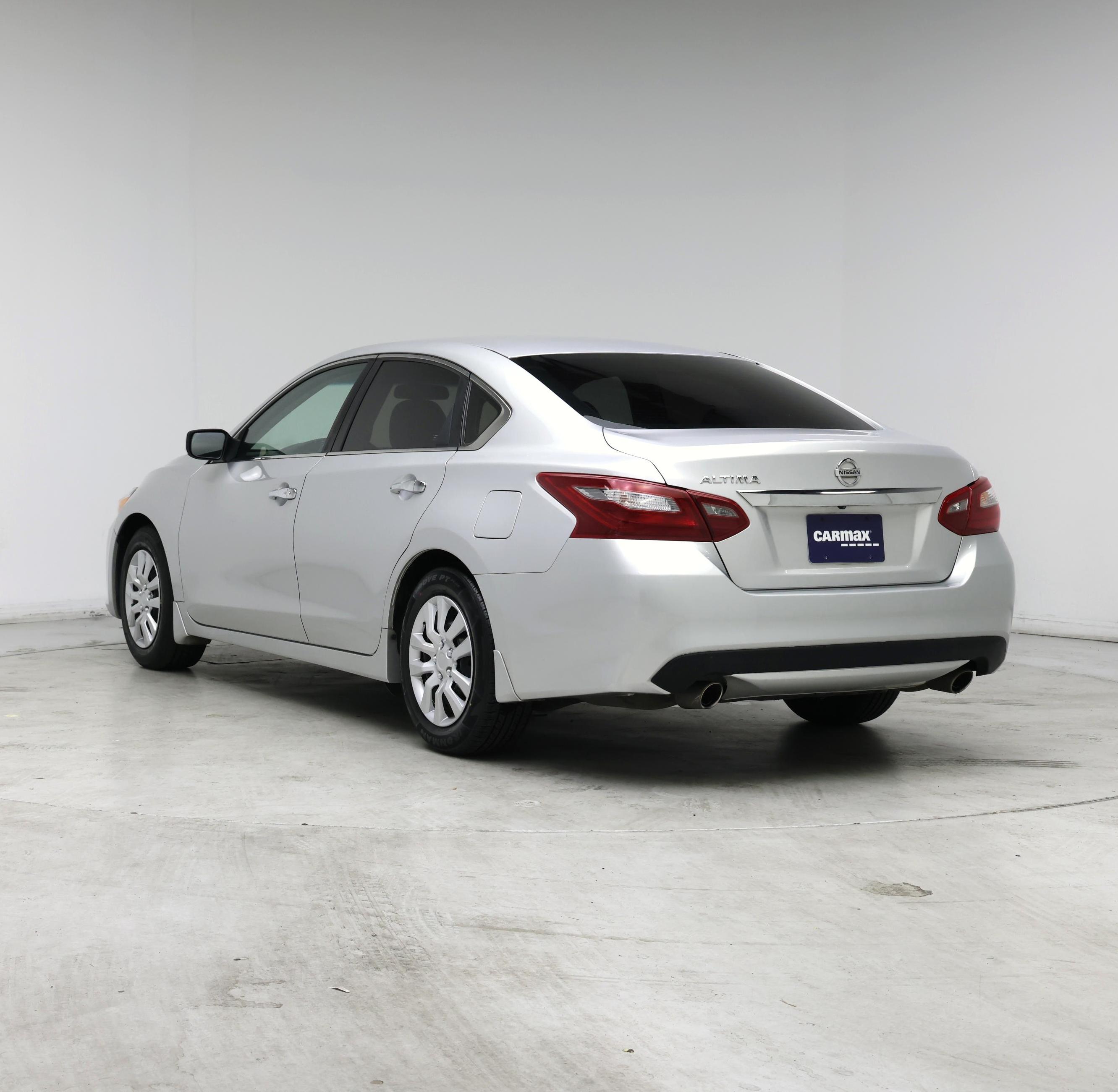Thumbnail: 2018 Nissan Altima - 2