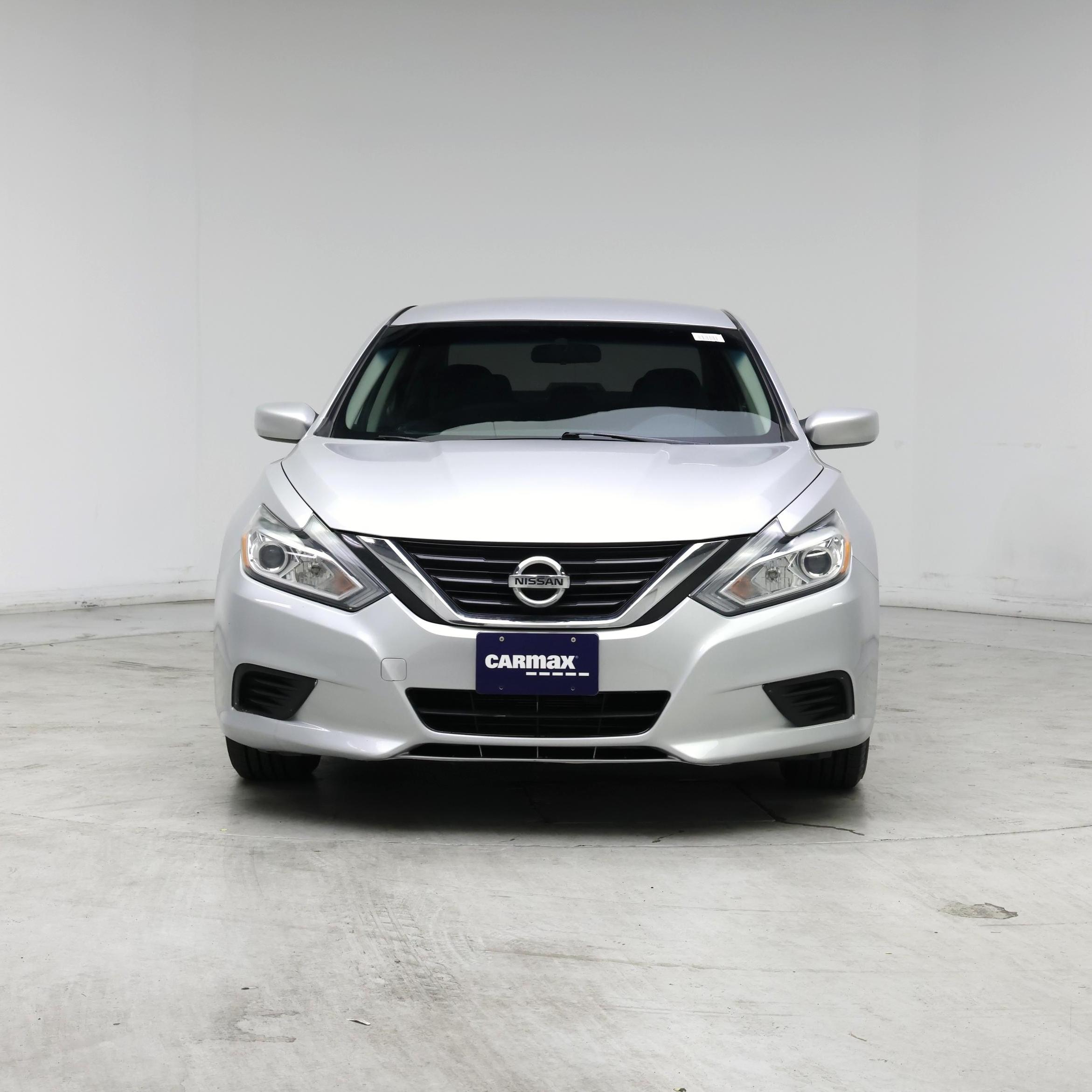 Thumbnail: 2018 Nissan Altima - 5