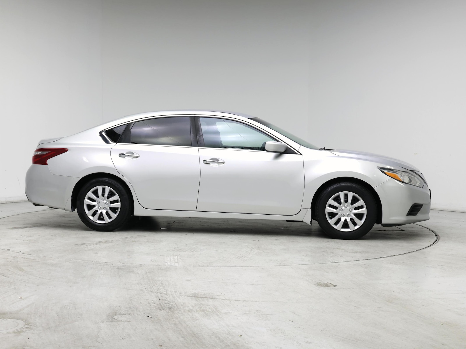2018 Nissan Altima S - Photo 8