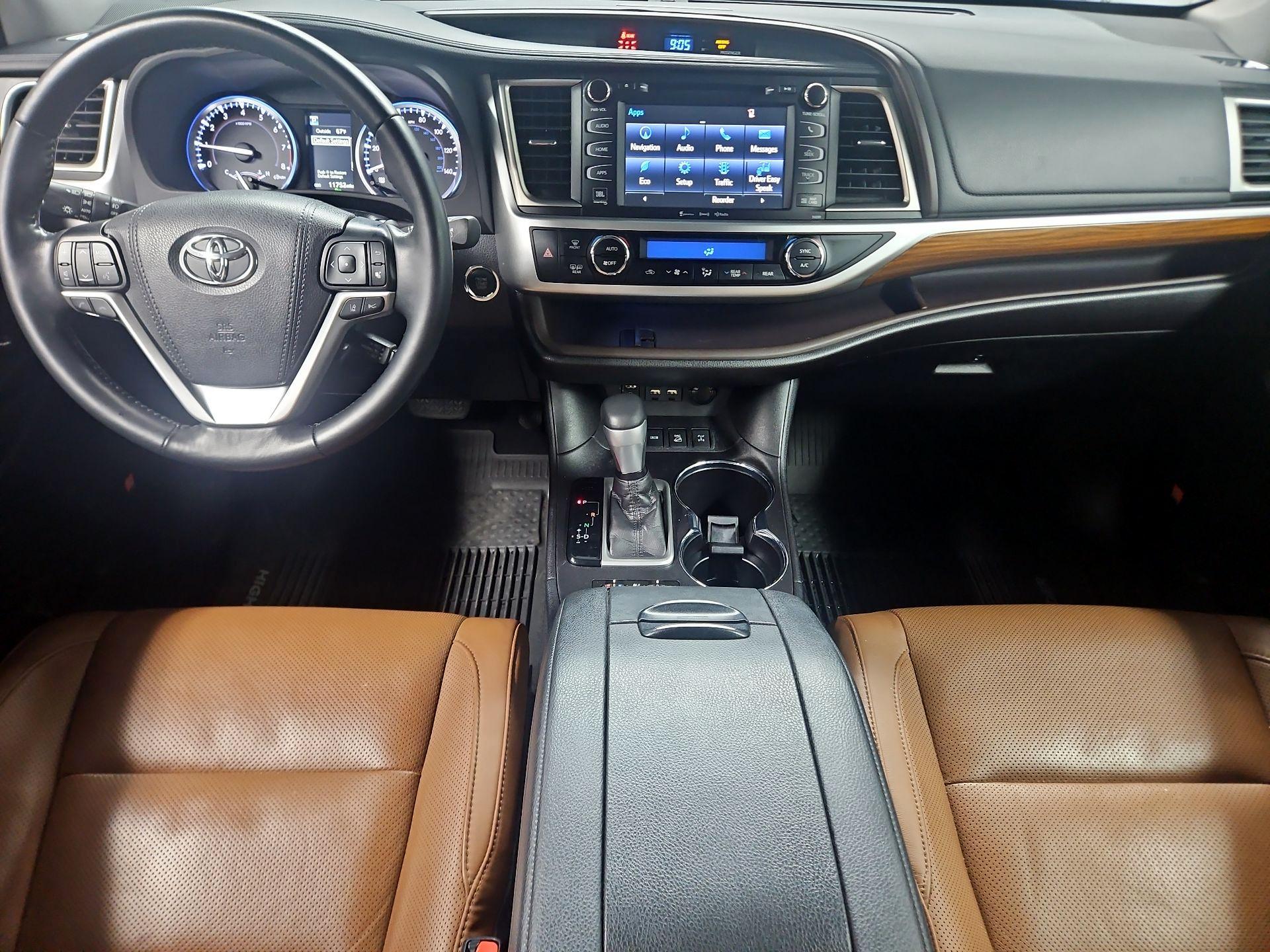 Thumbnail: 2019 Toyota Highlander - 9