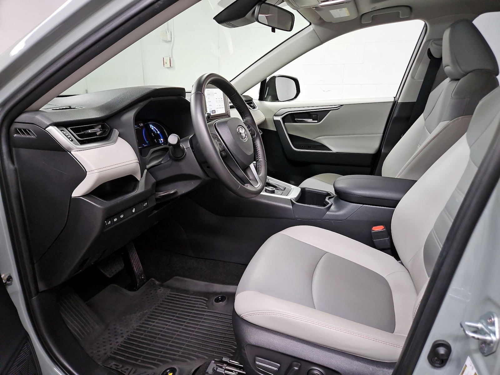 2023 Toyota RAV4 XLE Premium - Photo 12