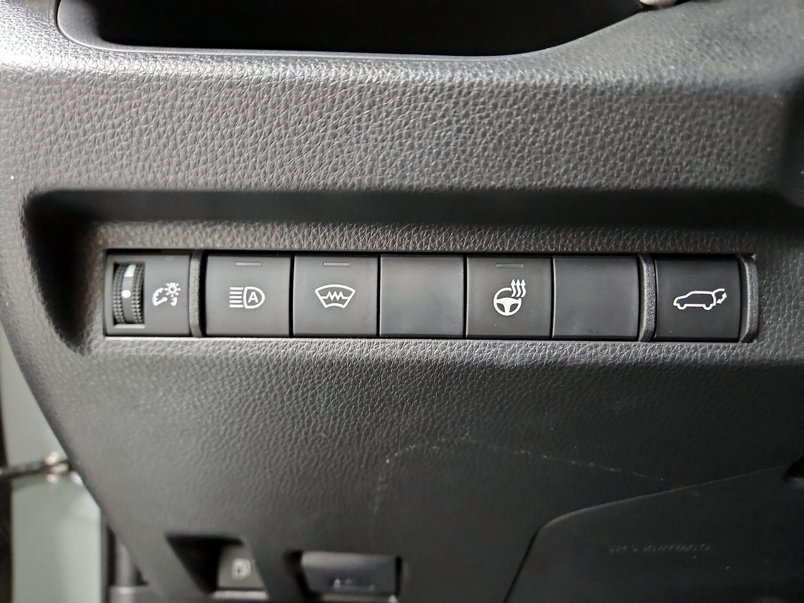 2023 Toyota RAV4 XLE Premium - Photo 14