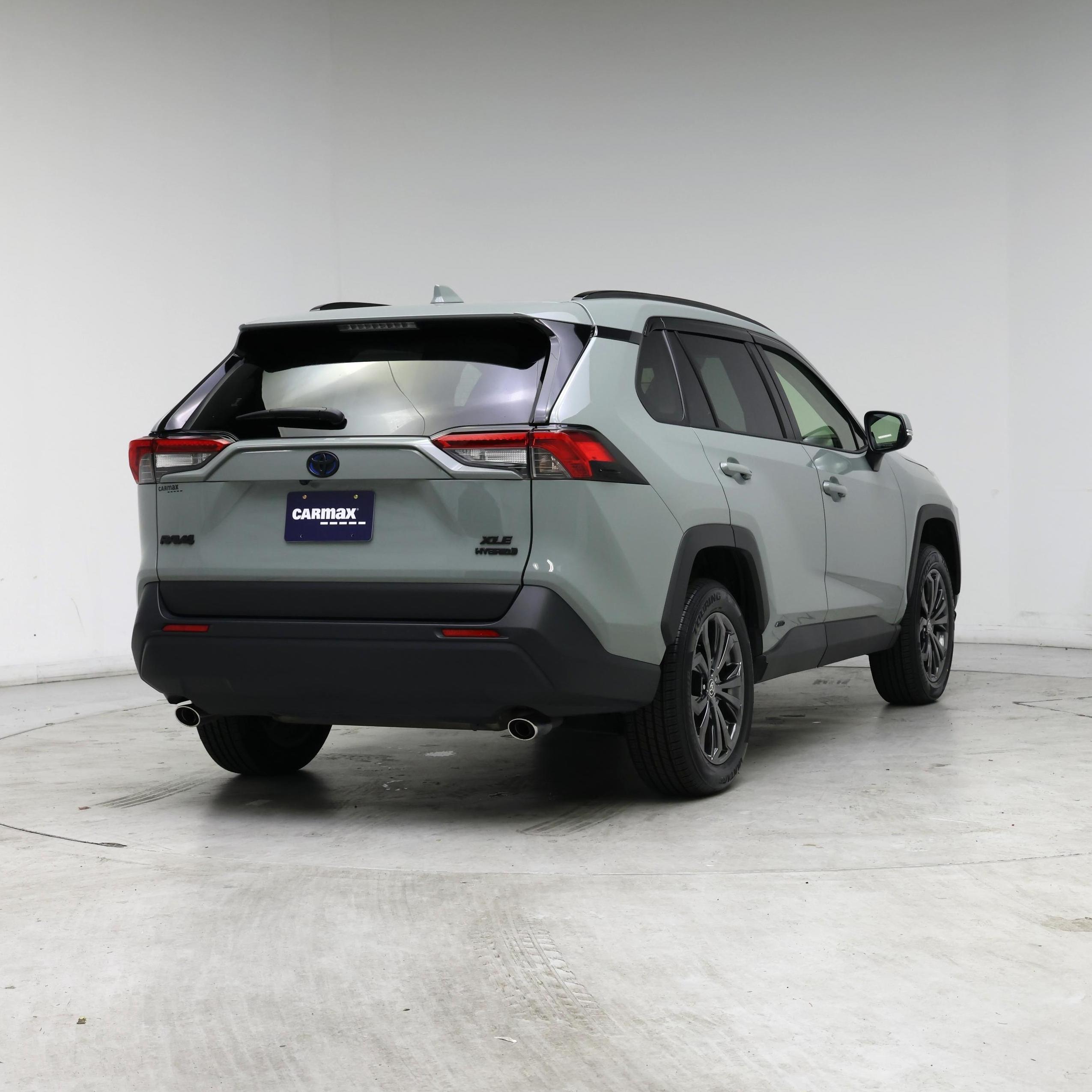 Thumbnail: 2023 Toyota RAV4 - 8