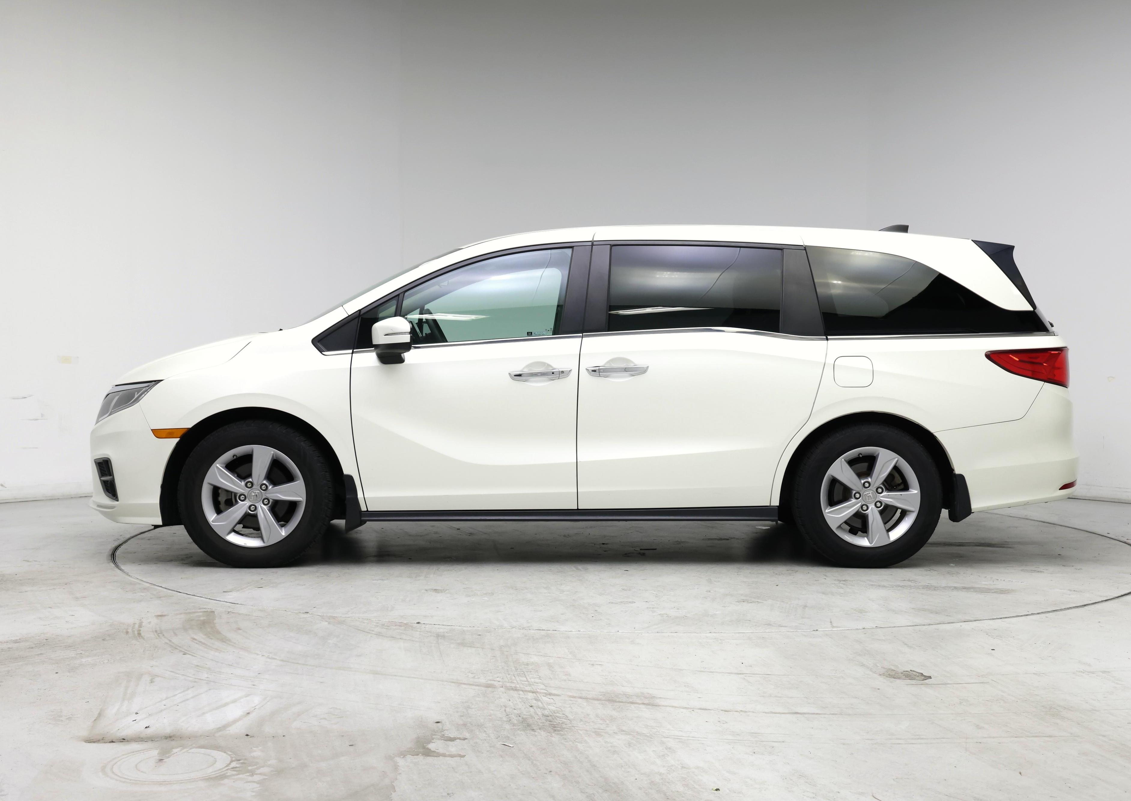 Thumbnail: 2019 Honda Odyssey - 3