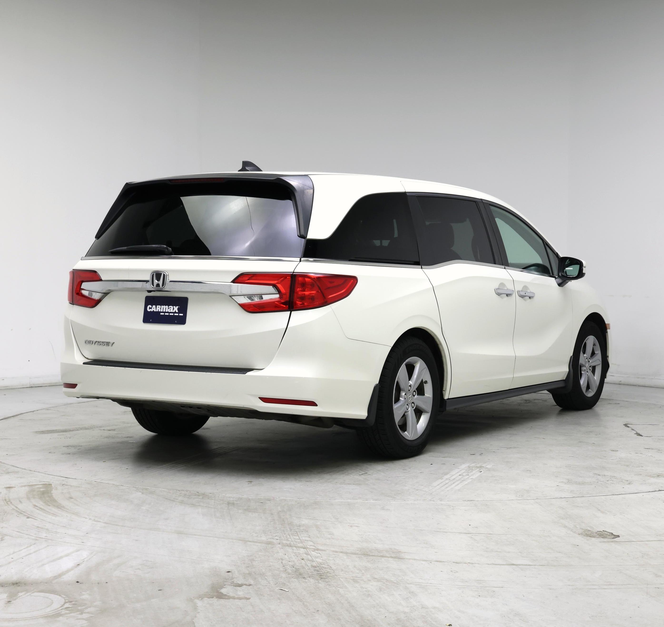 Thumbnail: 2019 Honda Odyssey - 8