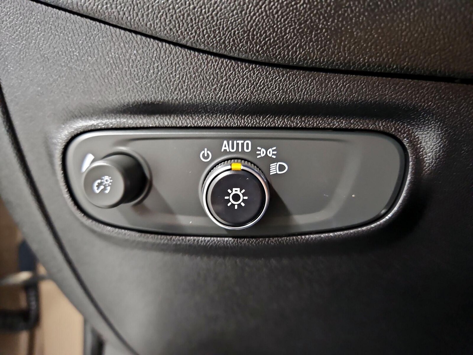 2018 Chevrolet Equinox LT - Photo 14