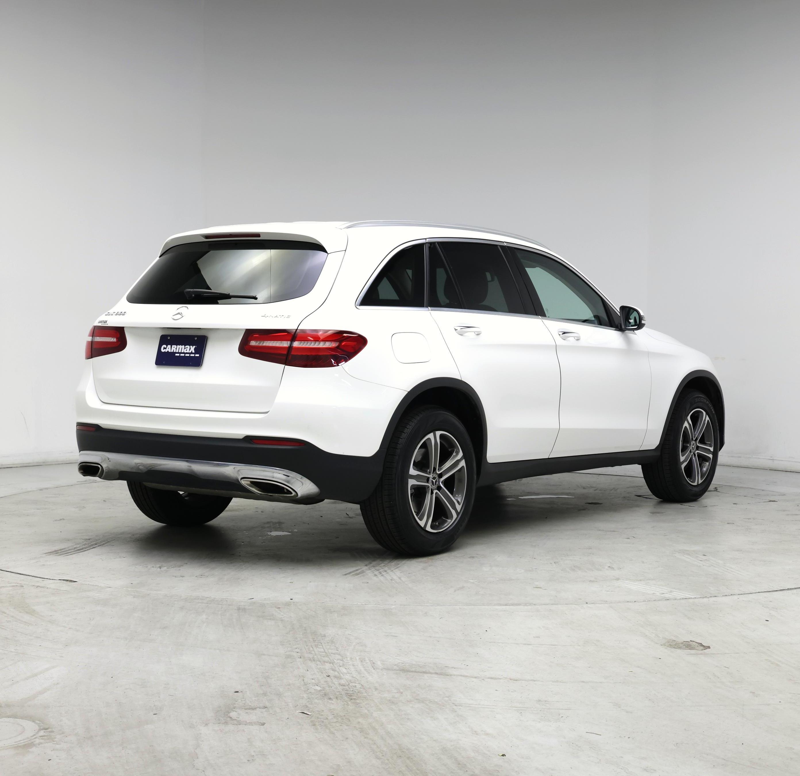 Thumbnail: 2017 Mercedes-Benz GLC - 8