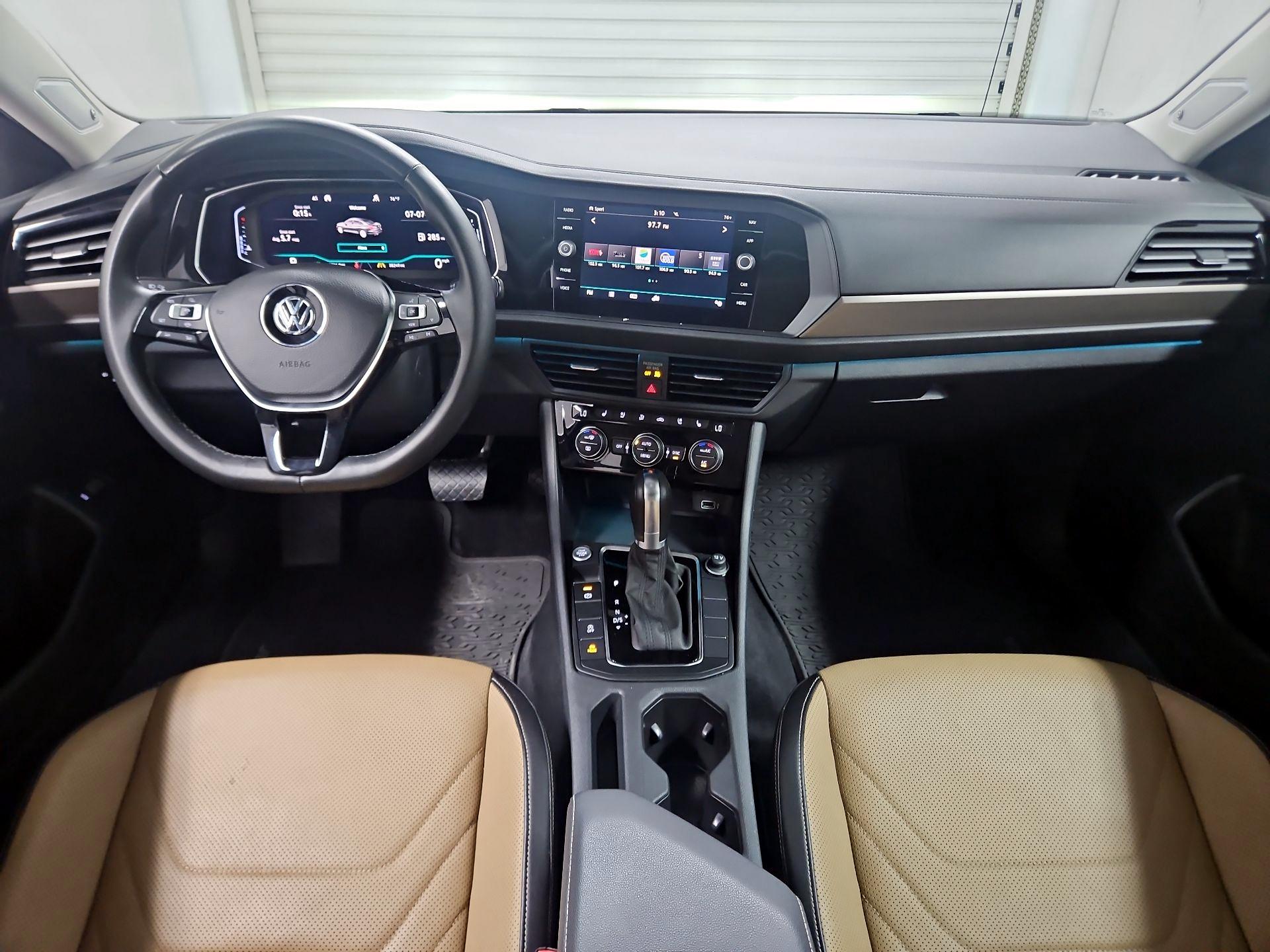 Thumbnail: 2019 Volkswagen Jetta - 9