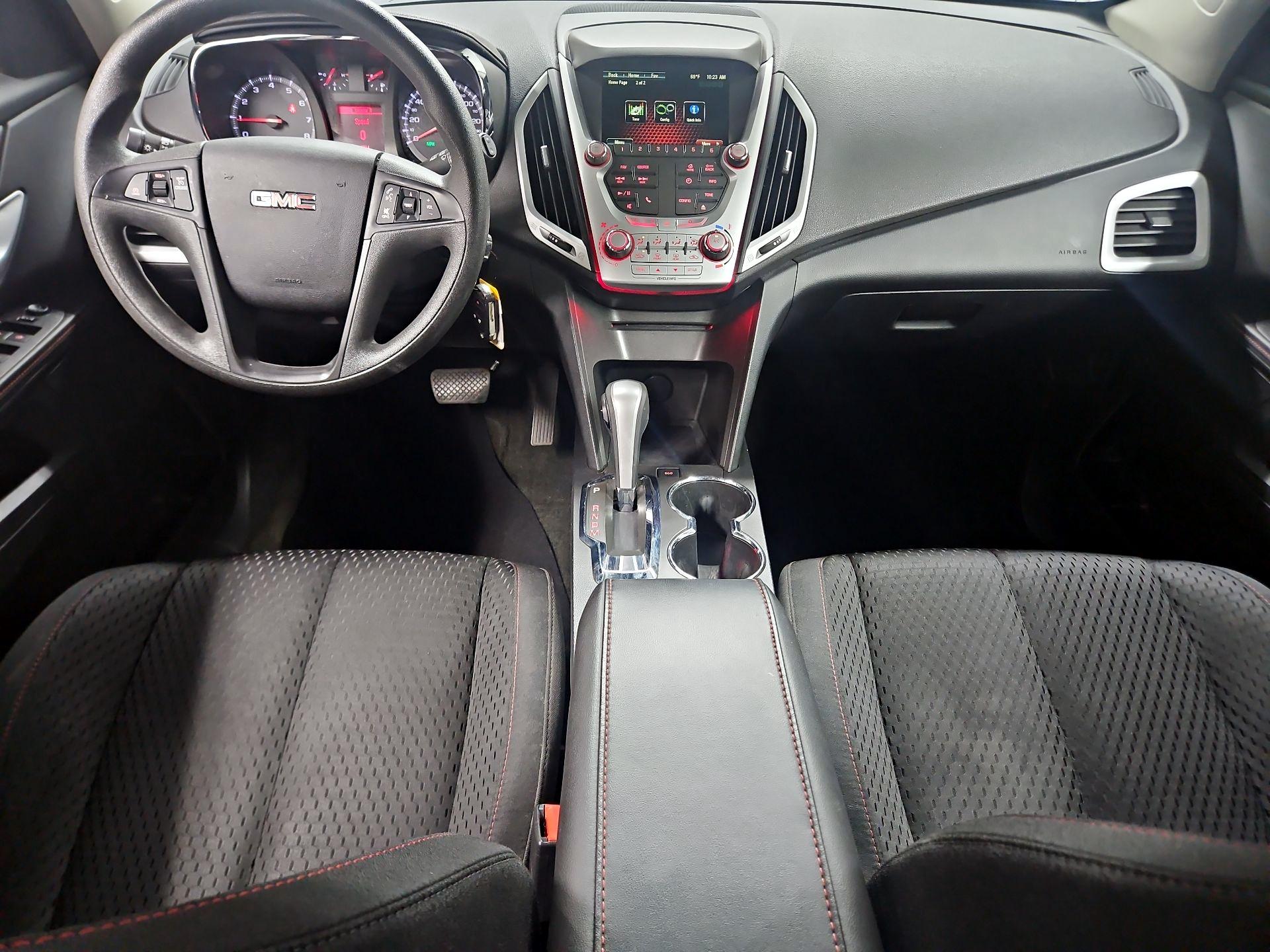 Thumbnail: 2015 GMC Terrain - 9