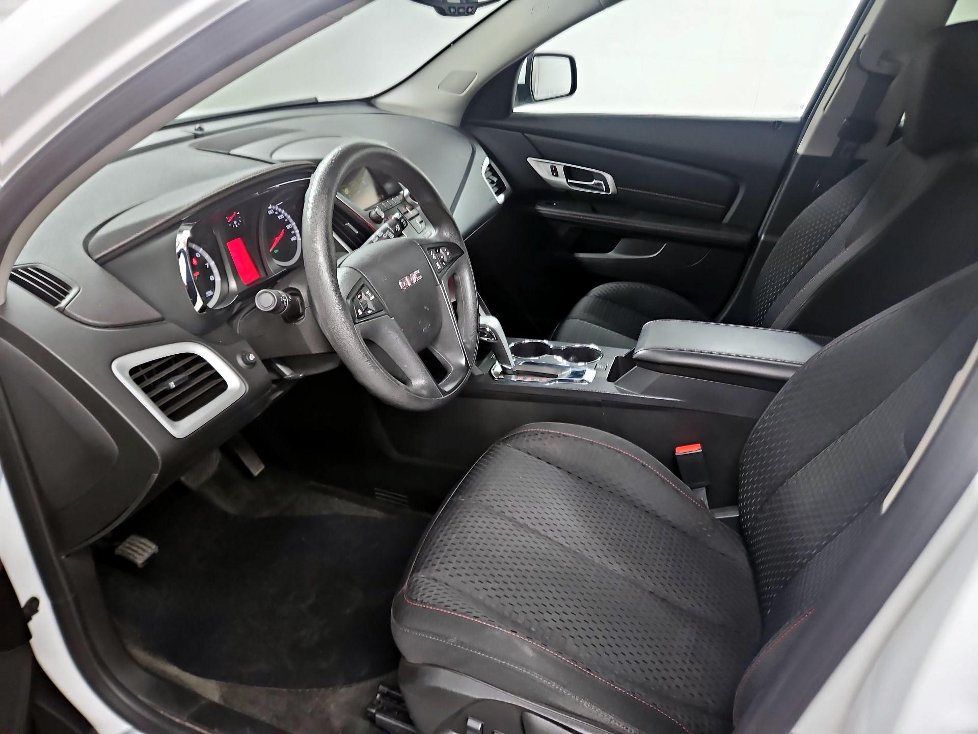 Thumbnail: 2015 GMC Terrain - 11