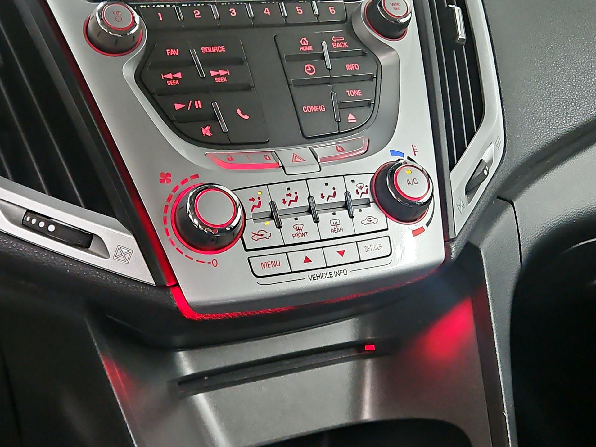 Thumbnail: 2015 GMC Terrain - 15