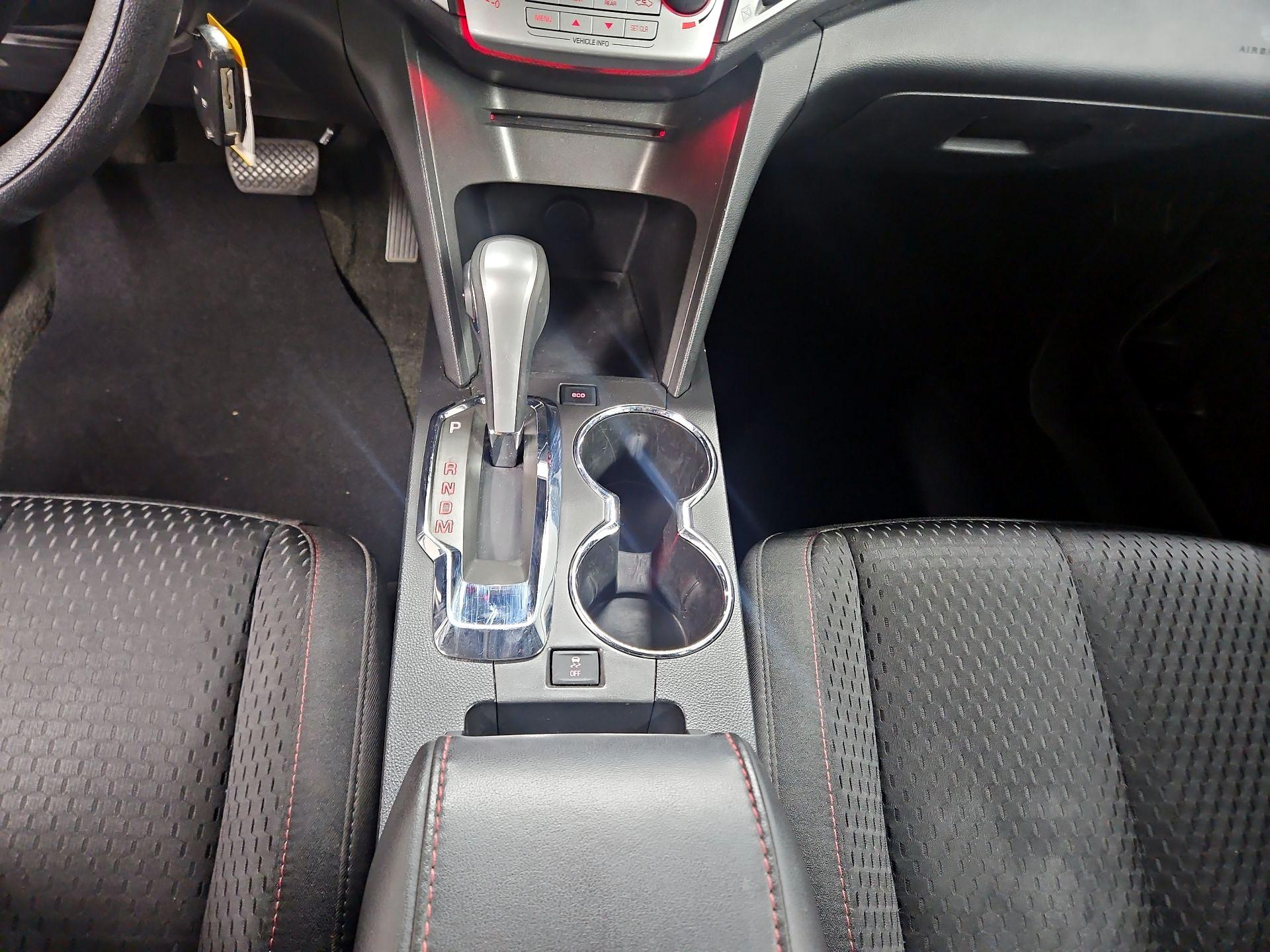 Thumbnail: 2015 GMC Terrain - 16