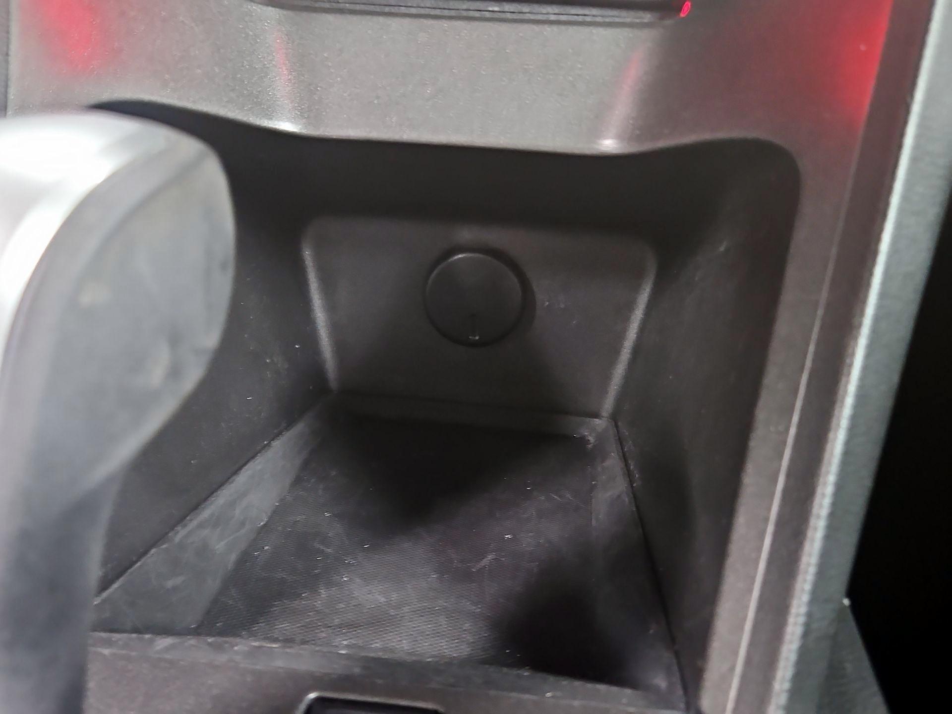 Thumbnail: 2015 GMC Terrain - 17