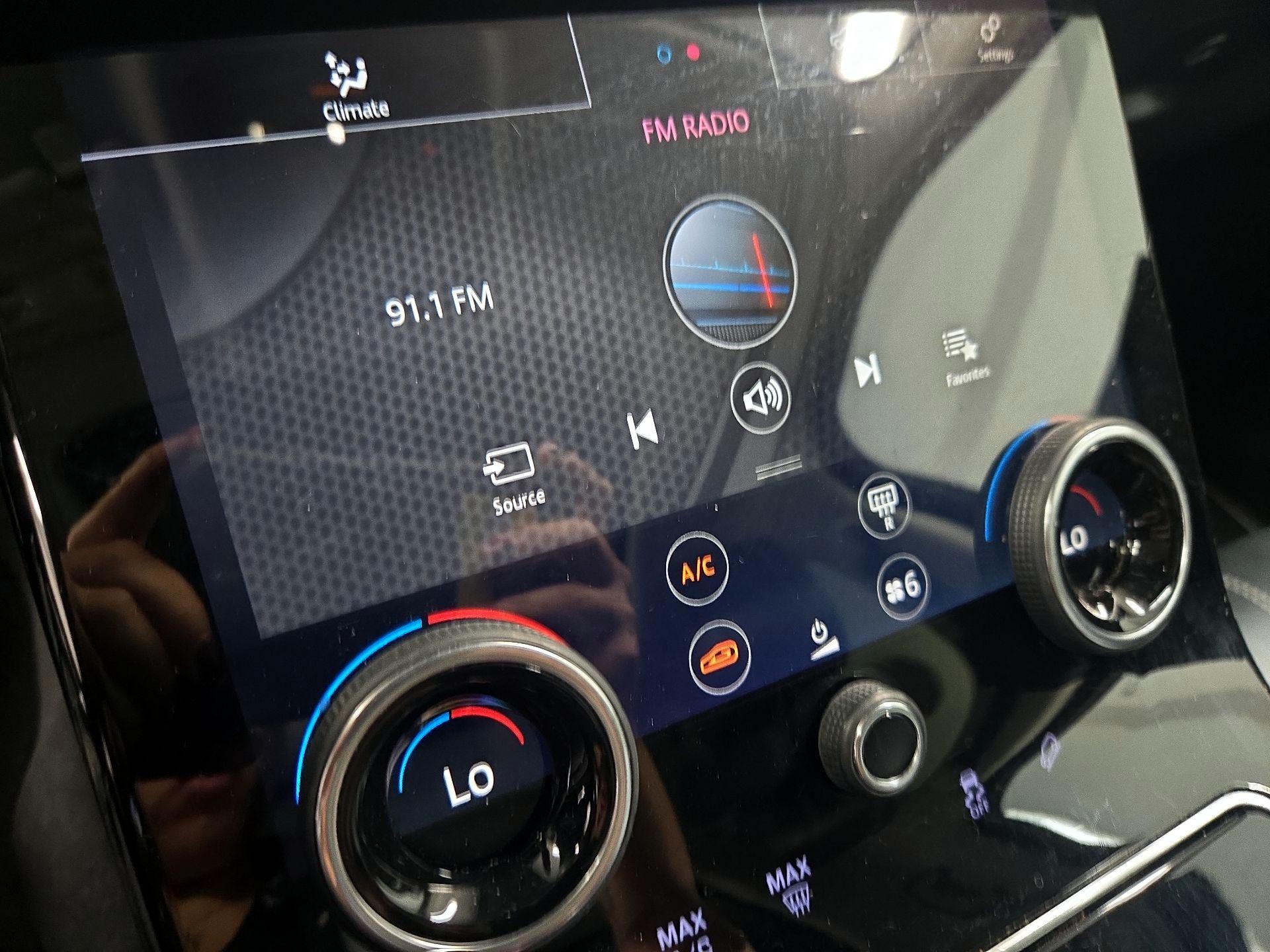 Thumbnail: 2019 Land Rover Range Rover Velar - 17