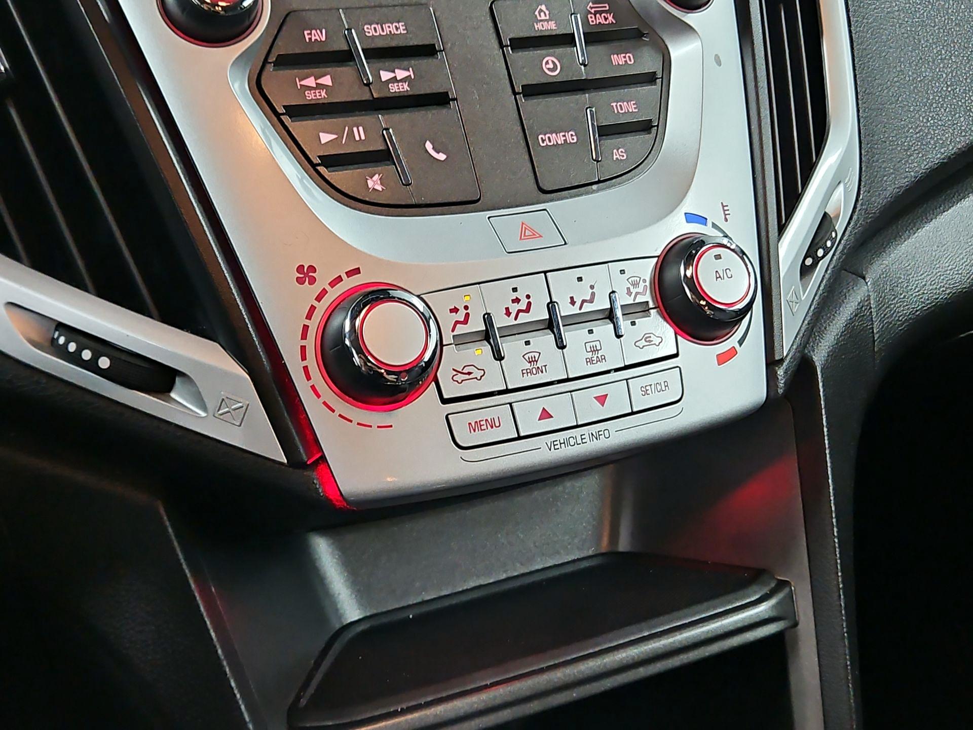 Thumbnail: 2017 GMC Terrain - 15