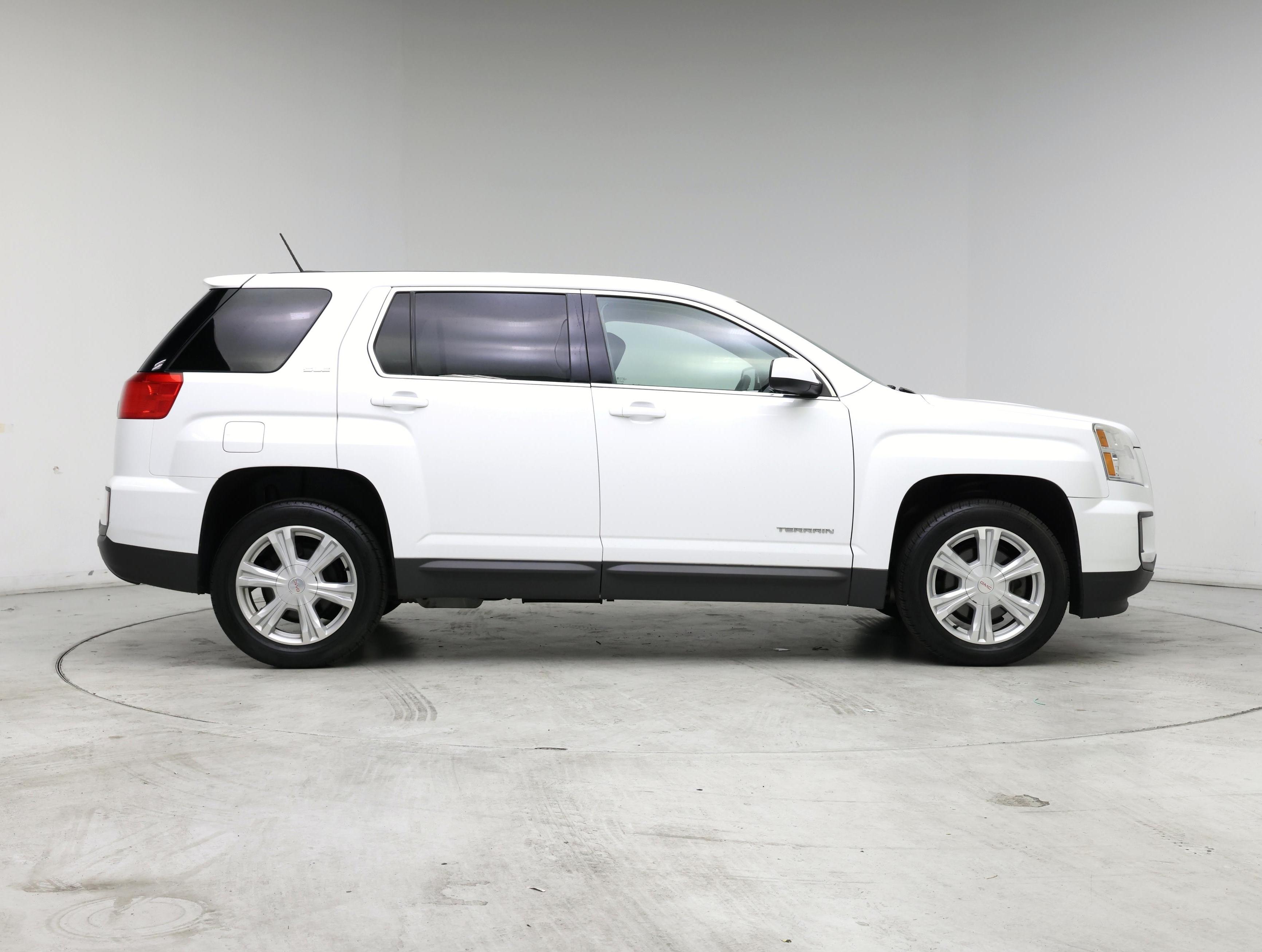 Thumbnail: 2017 GMC Terrain - 7