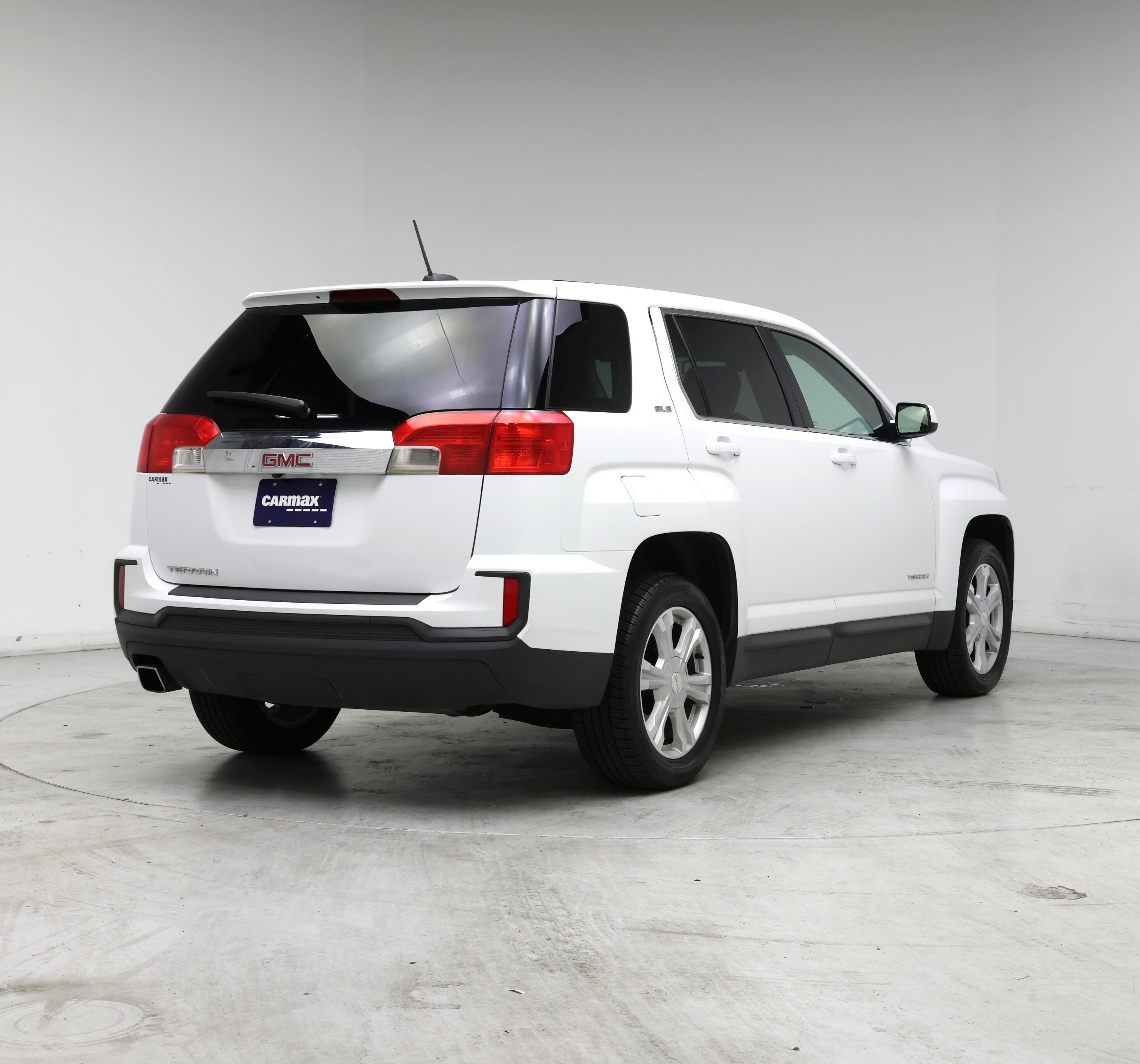 Thumbnail: 2017 GMC Terrain - 8