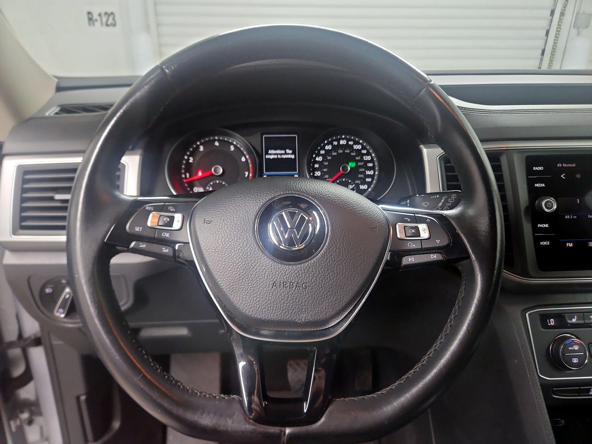 Thumbnail: 2018 Volkswagen Atlas - 10