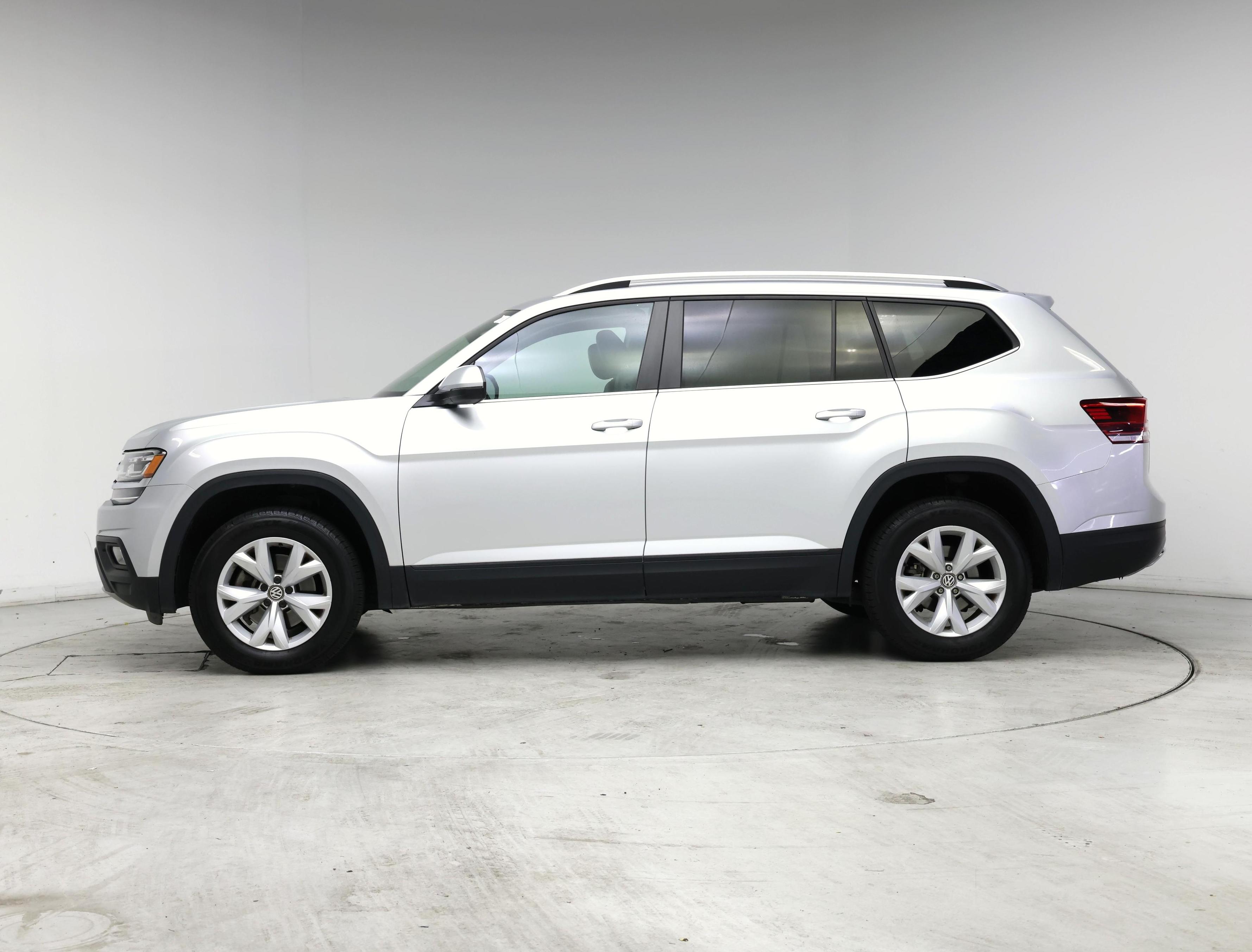 Thumbnail: 2018 Volkswagen Atlas - 3