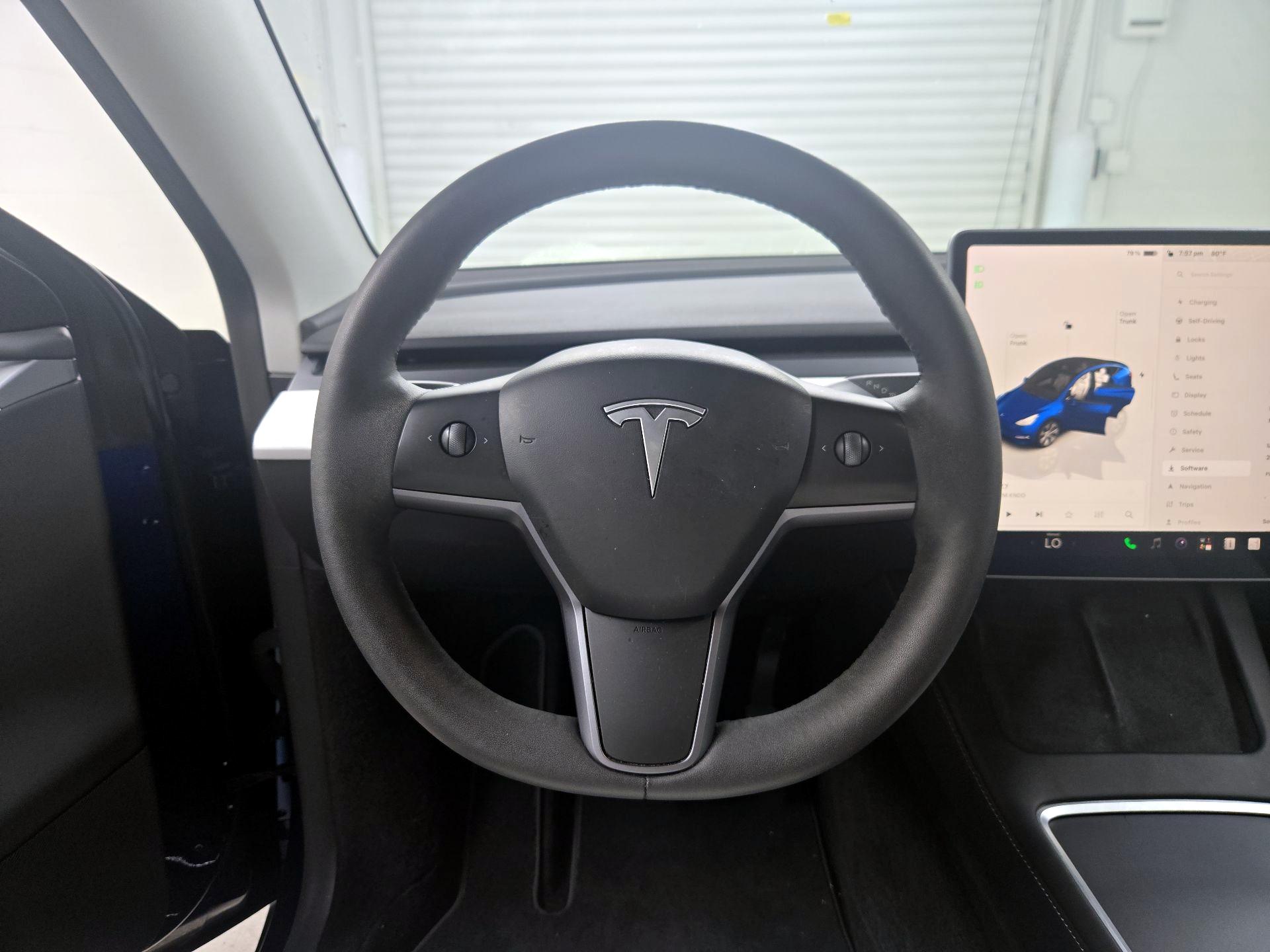 Thumbnail: 2023 Tesla Model Y - 10