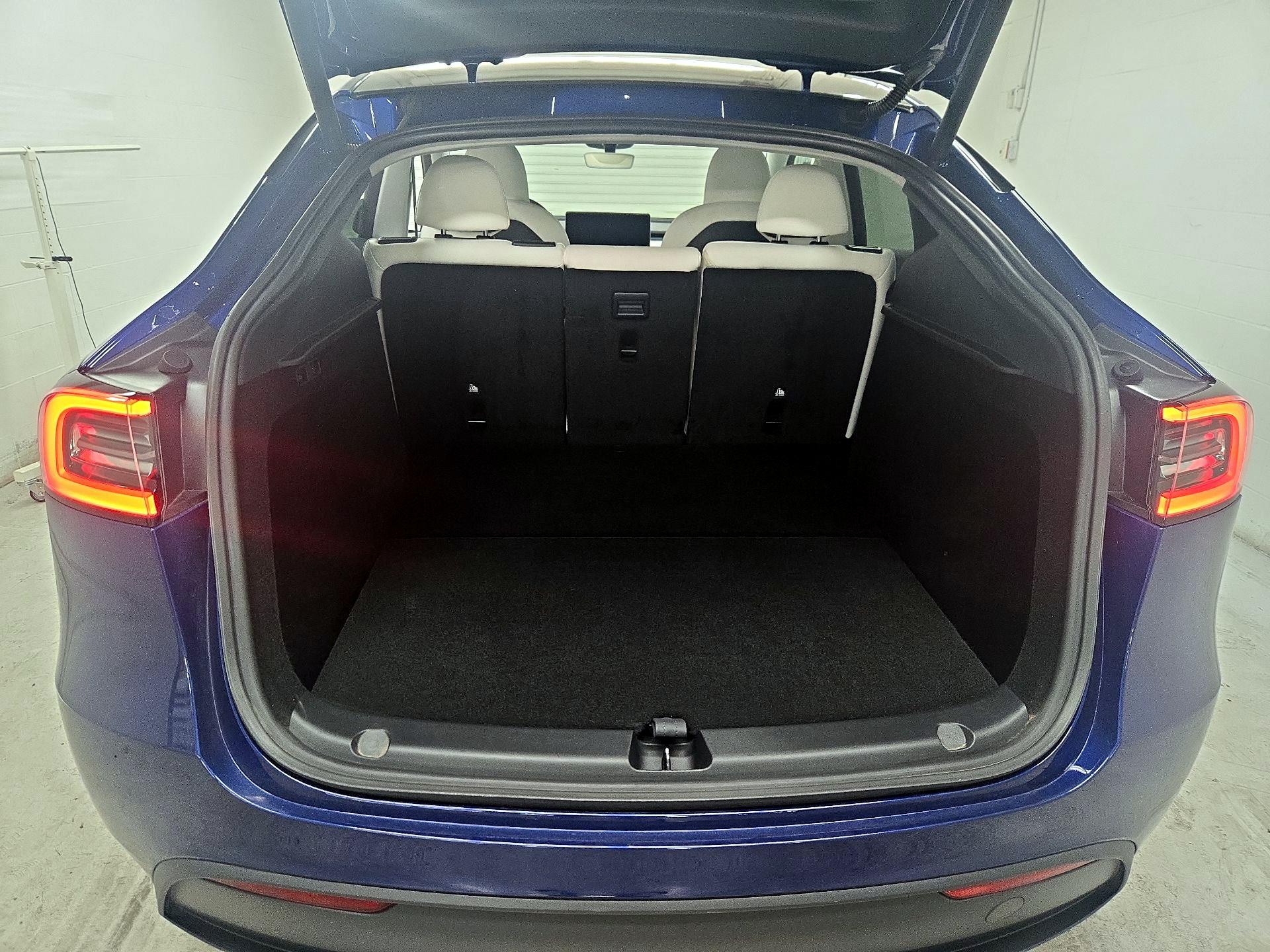Thumbnail: 2023 Tesla Model Y - 19