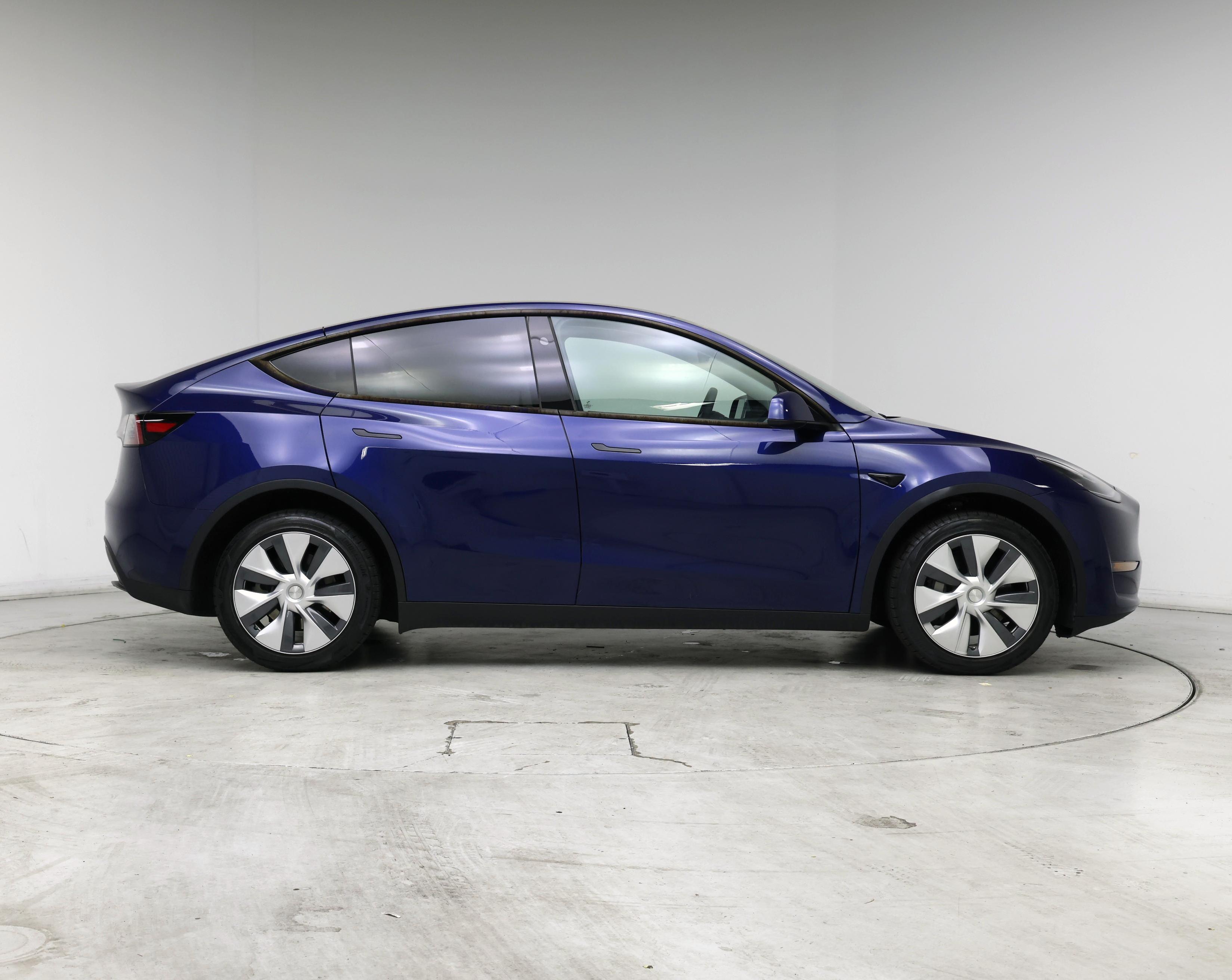 Thumbnail: 2023 Tesla Model Y - 7