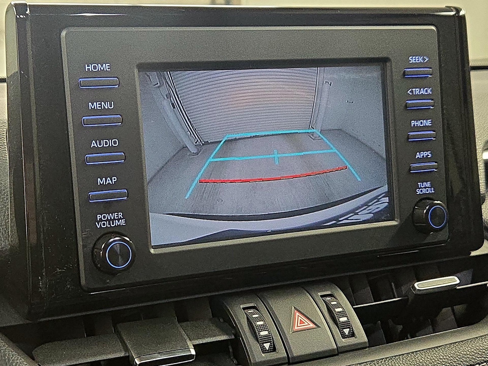 2019 Toyota RAV4 XLE Premium - Photo 15