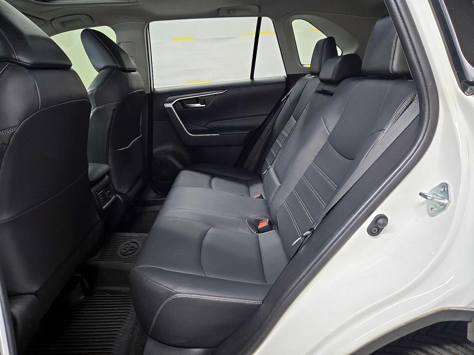 2019 Toyota RAV4 XLE Premium - Photo 21