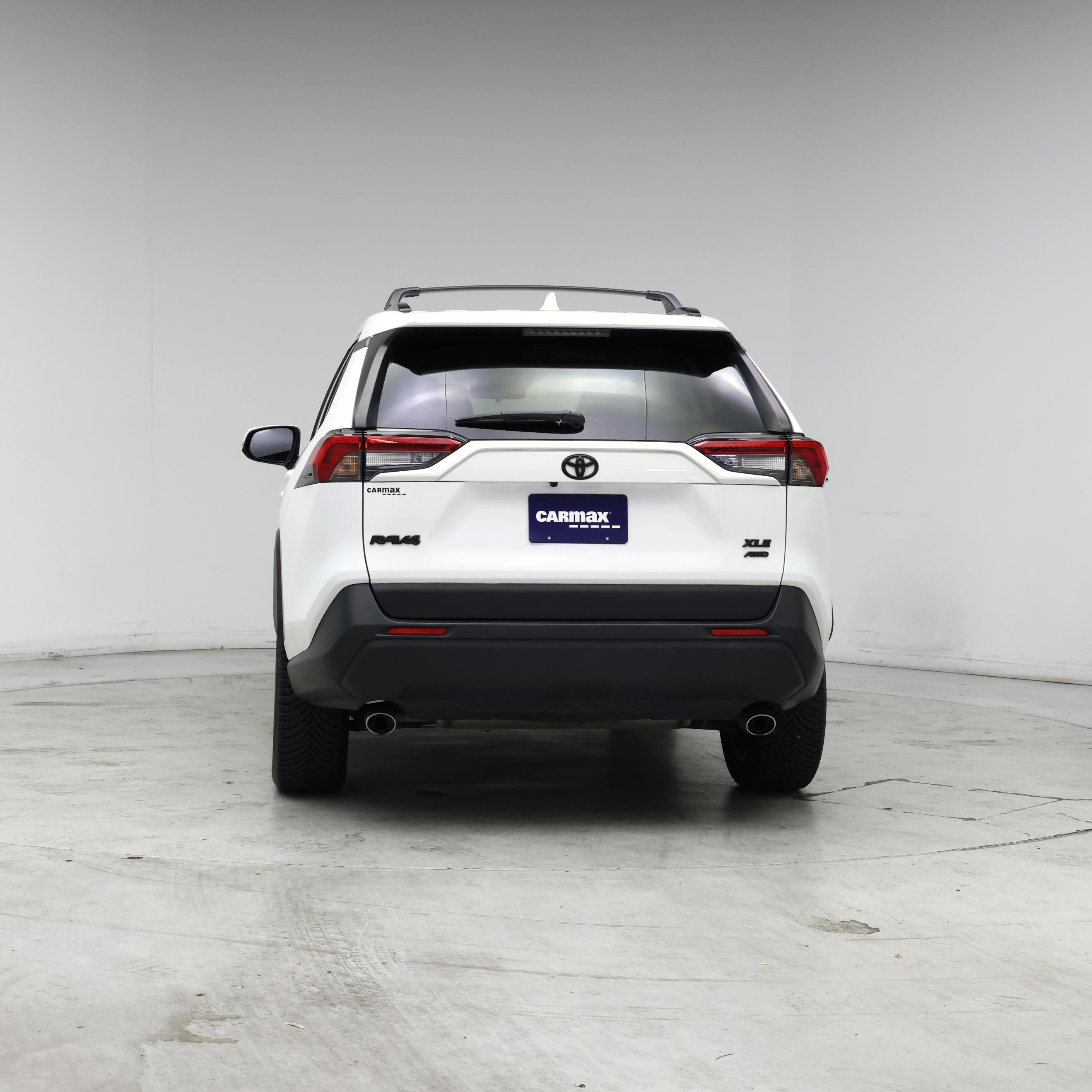 Thumbnail: 2019 Toyota RAV4 - 6