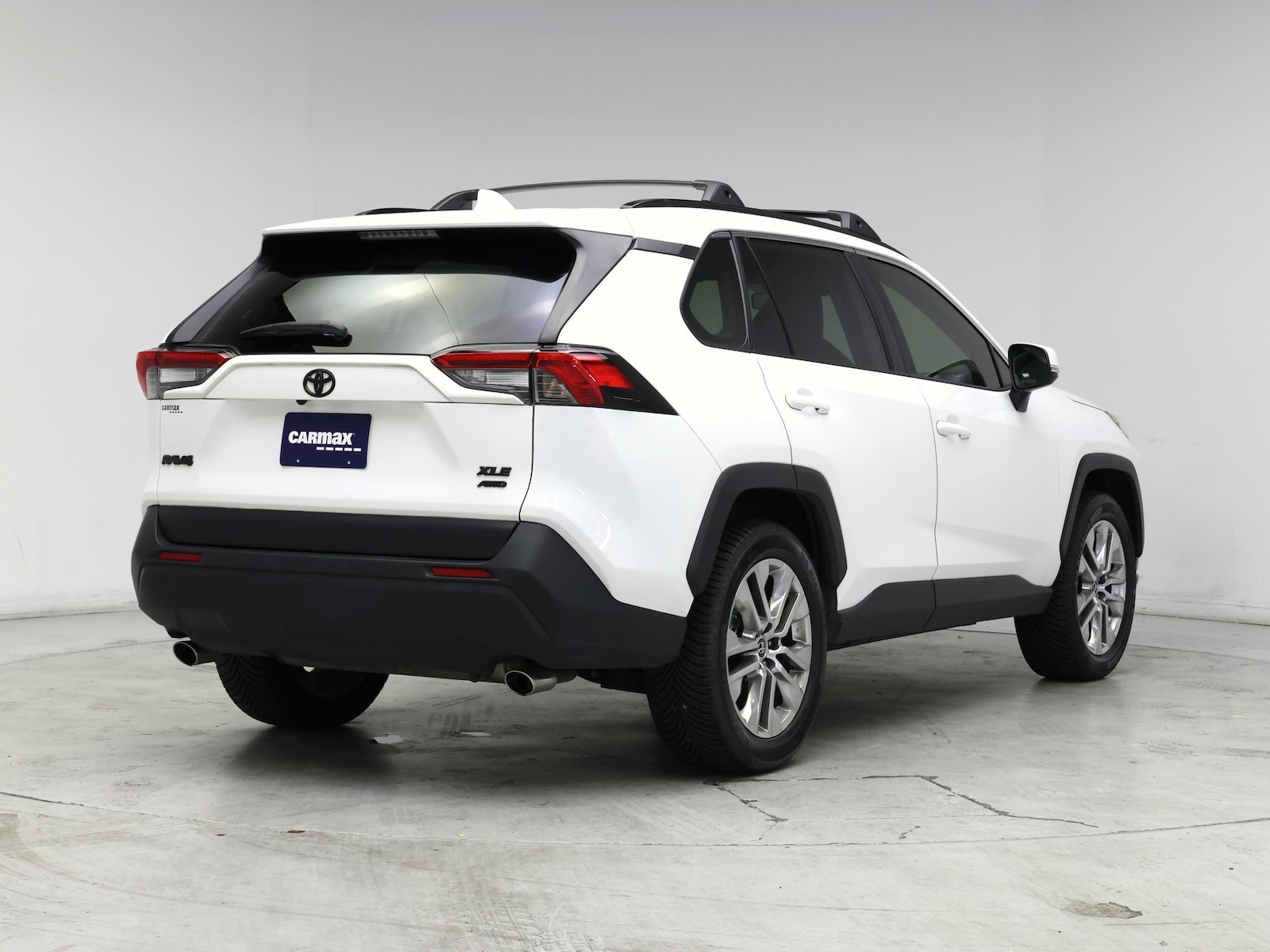 2019 Toyota RAV4 XLE Premium - Photo 9