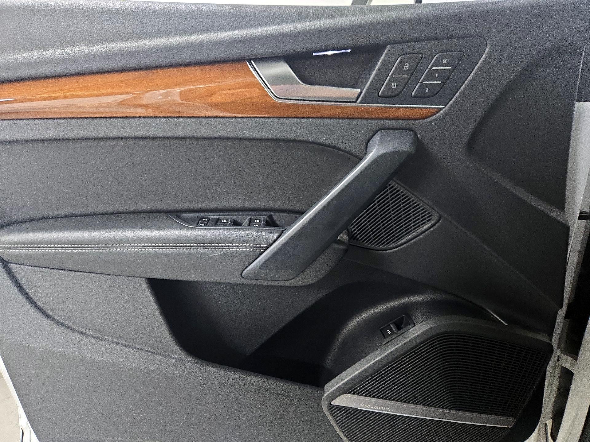 Thumbnail: 2023 Audi Q5 - 12
