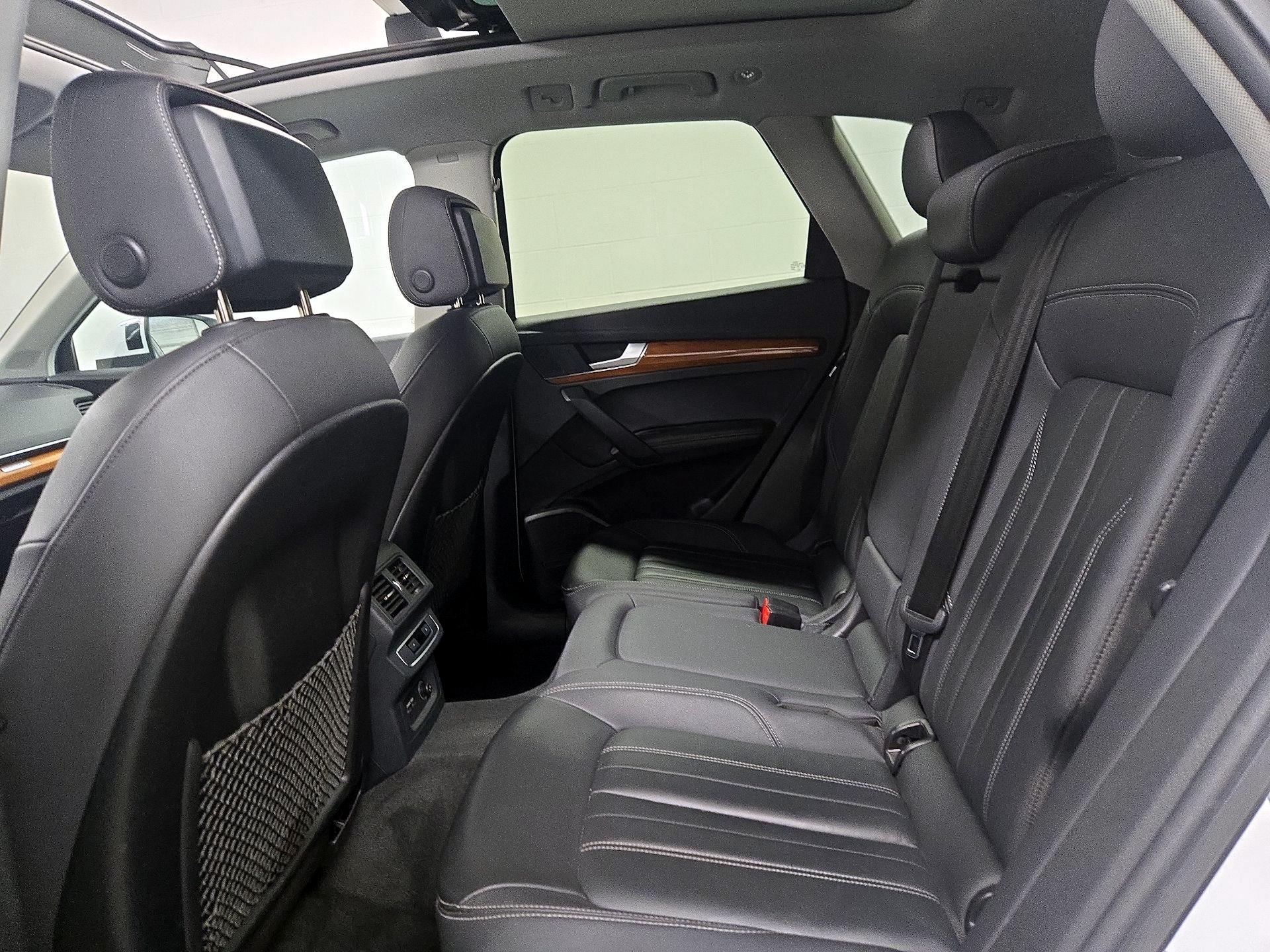 Thumbnail: 2023 Audi Q5 - 20