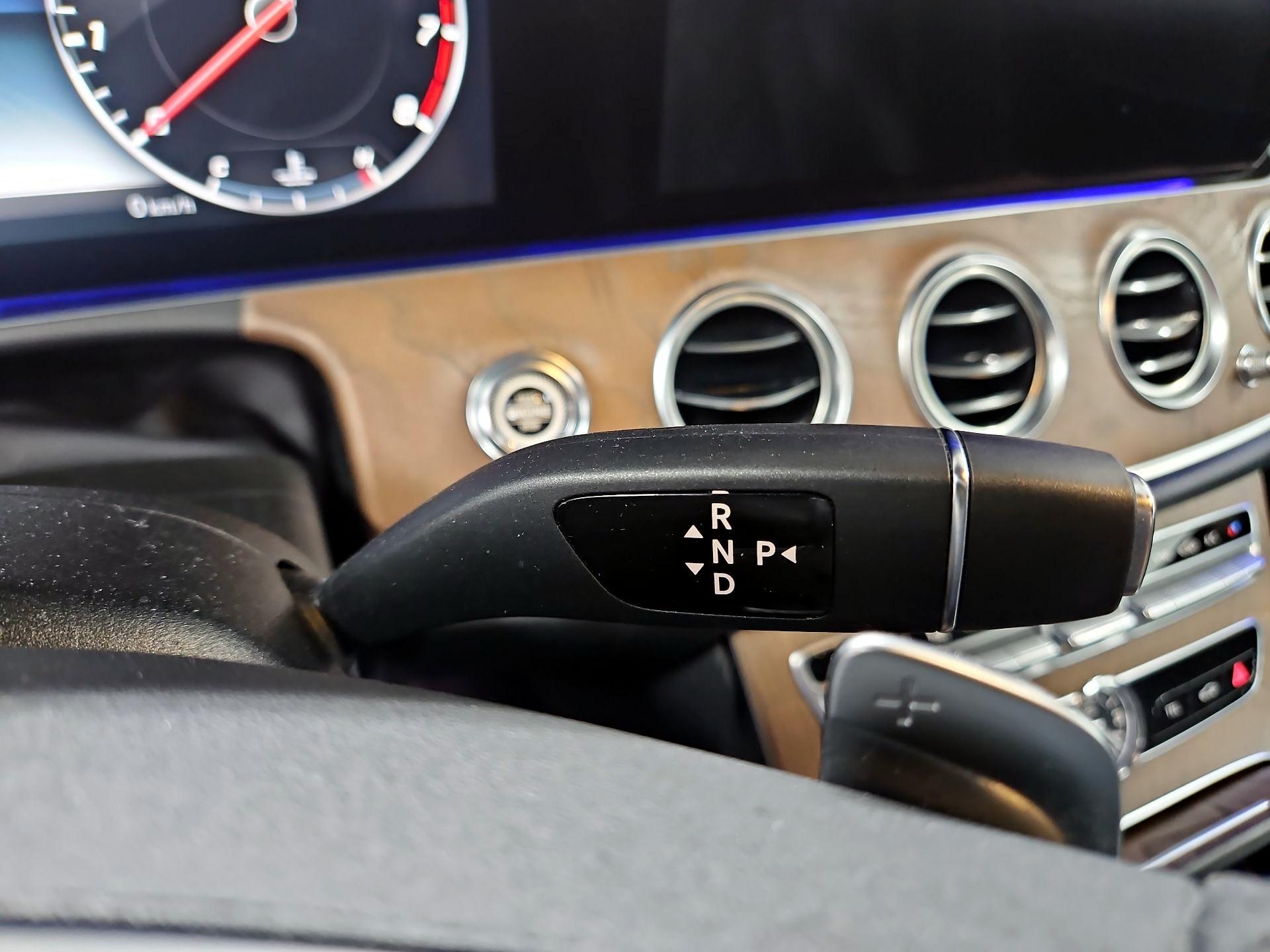 Thumbnail: 2017 Mercedes-Benz E-Class - 18