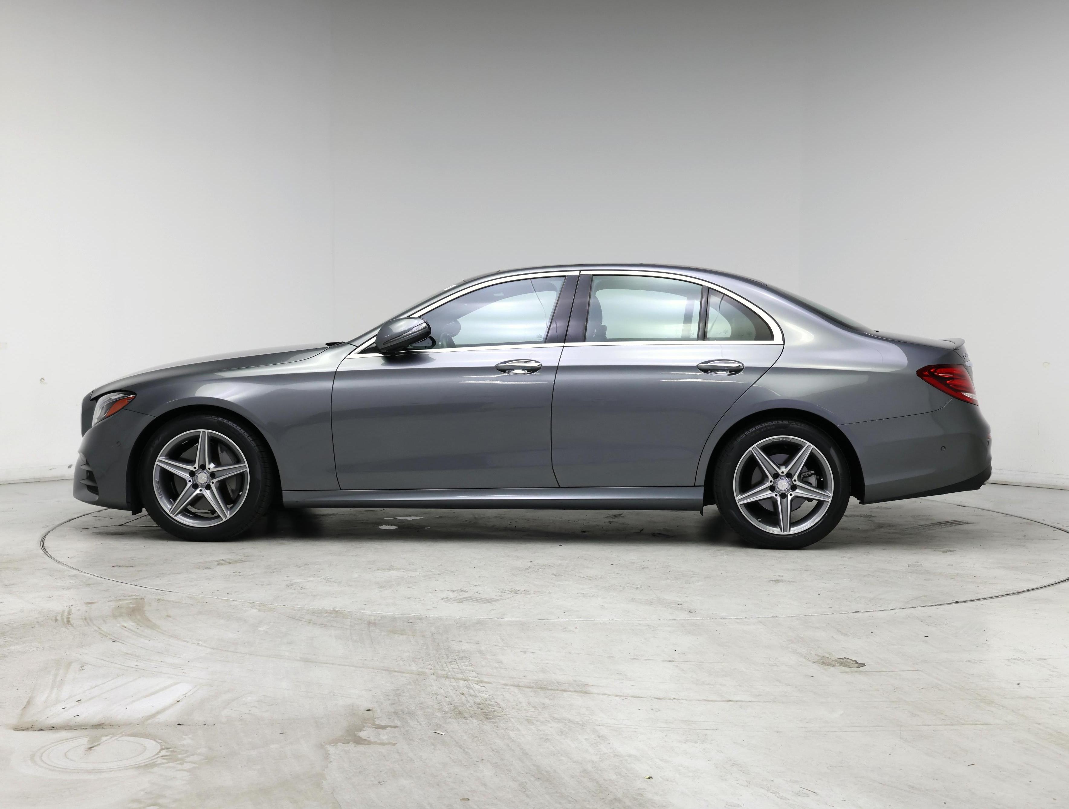 Thumbnail: 2017 Mercedes-Benz E-Class - 3