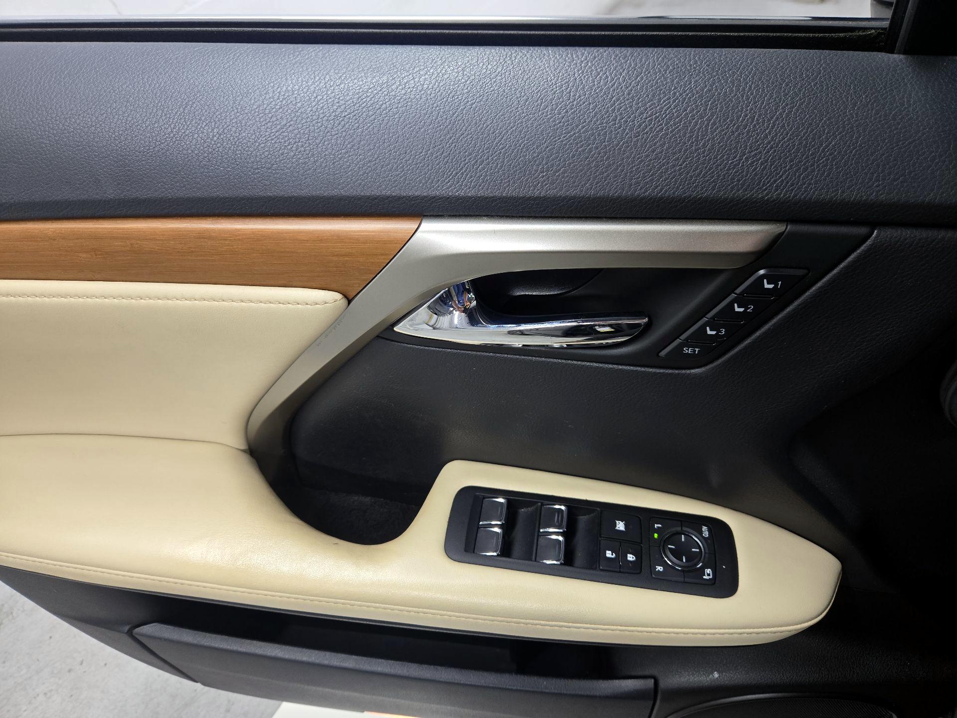 Thumbnail: 2021 Lexus RX - 12
