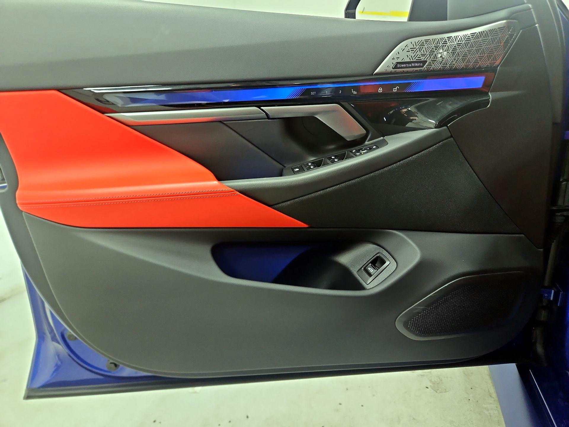 Thumbnail: 2025 BMW M5 - 12