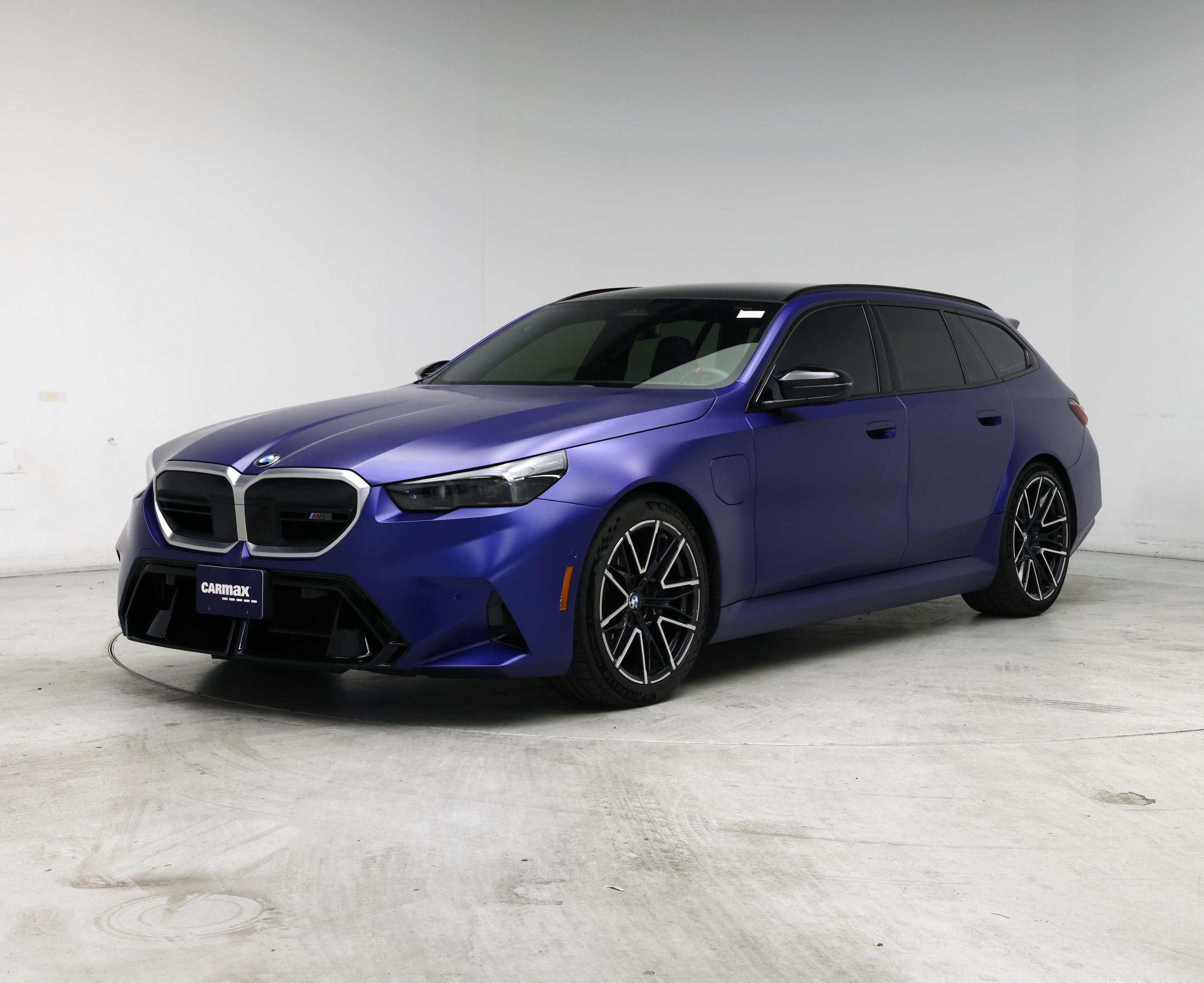 Thumbnail: 2025 BMW M5 - 4