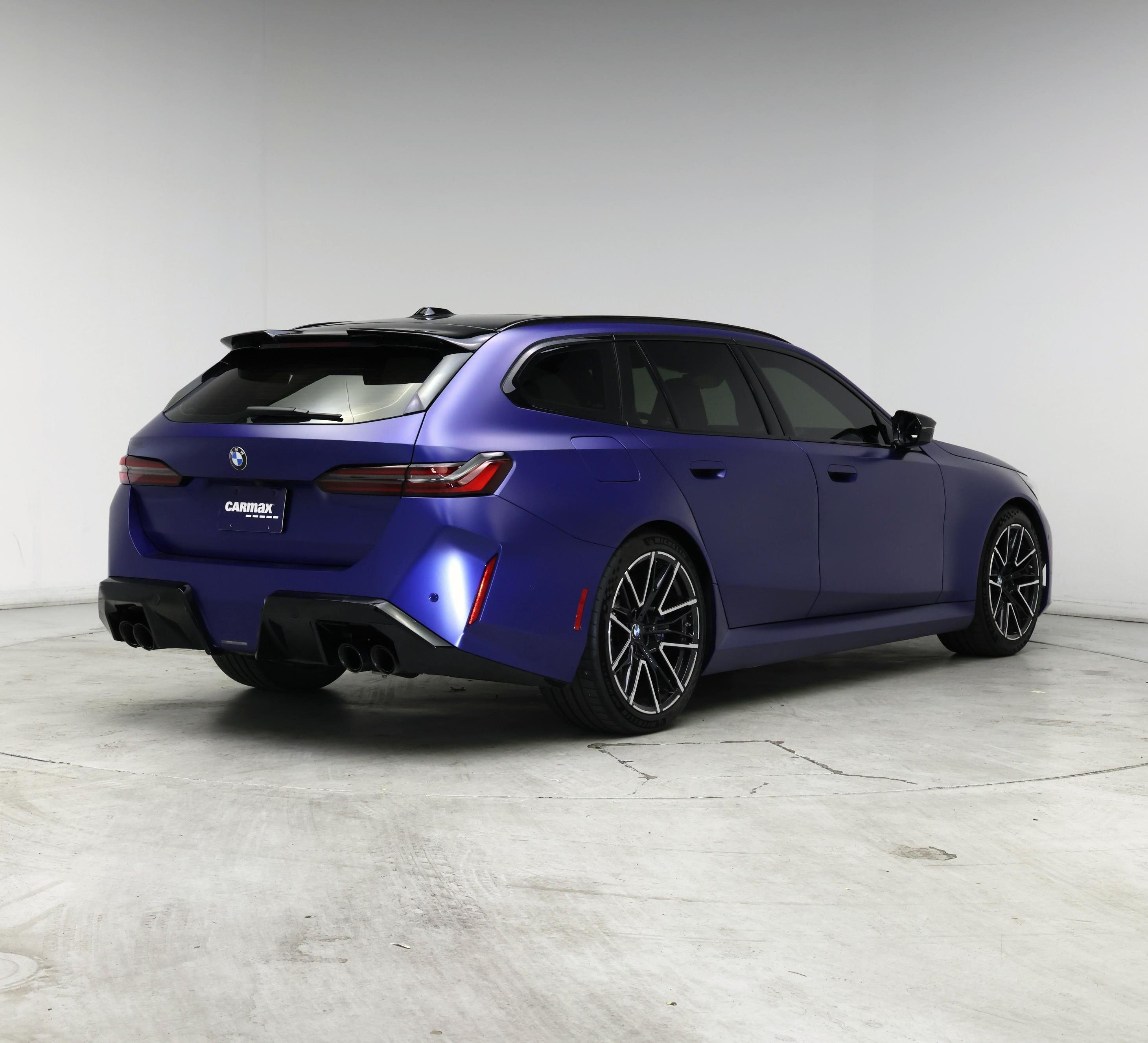 Thumbnail: 2025 BMW M5 - 8
