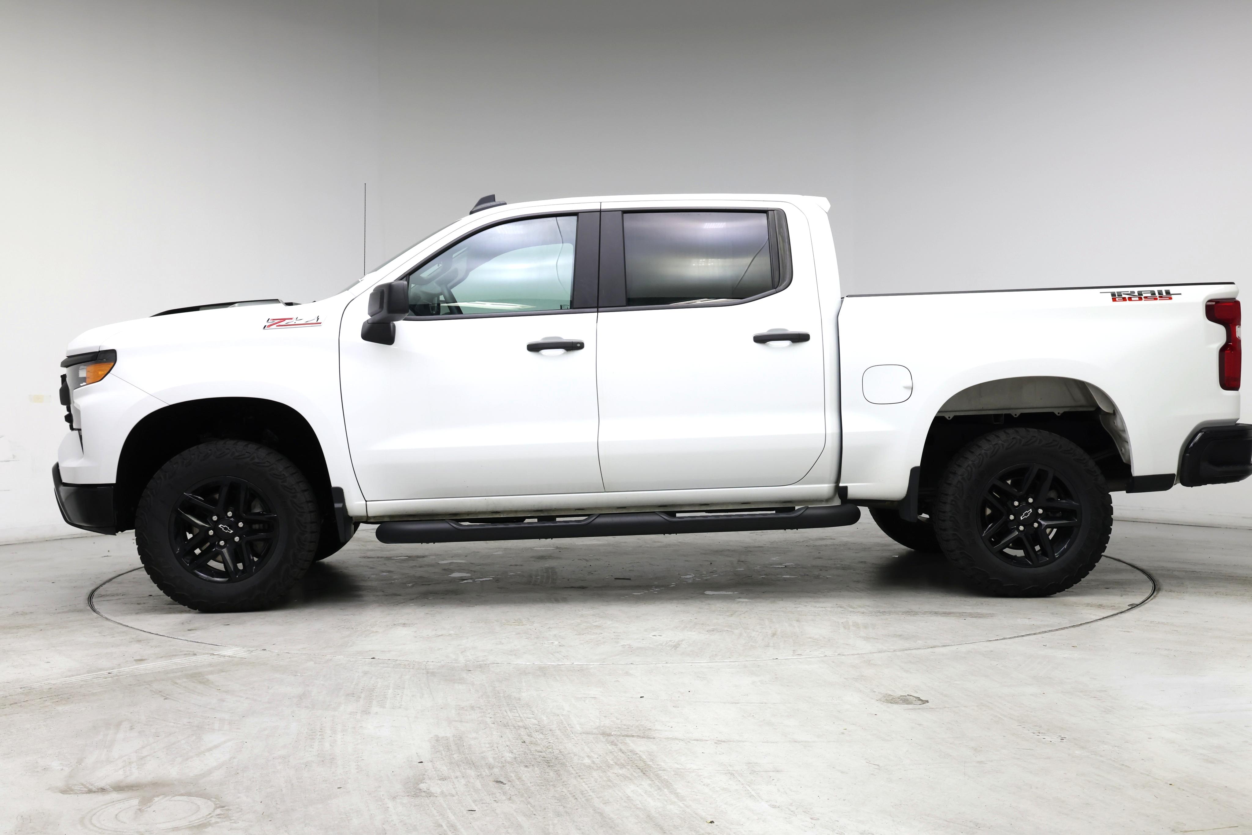 Thumbnail: 2023 Chevrolet Silverado 1500 - 3