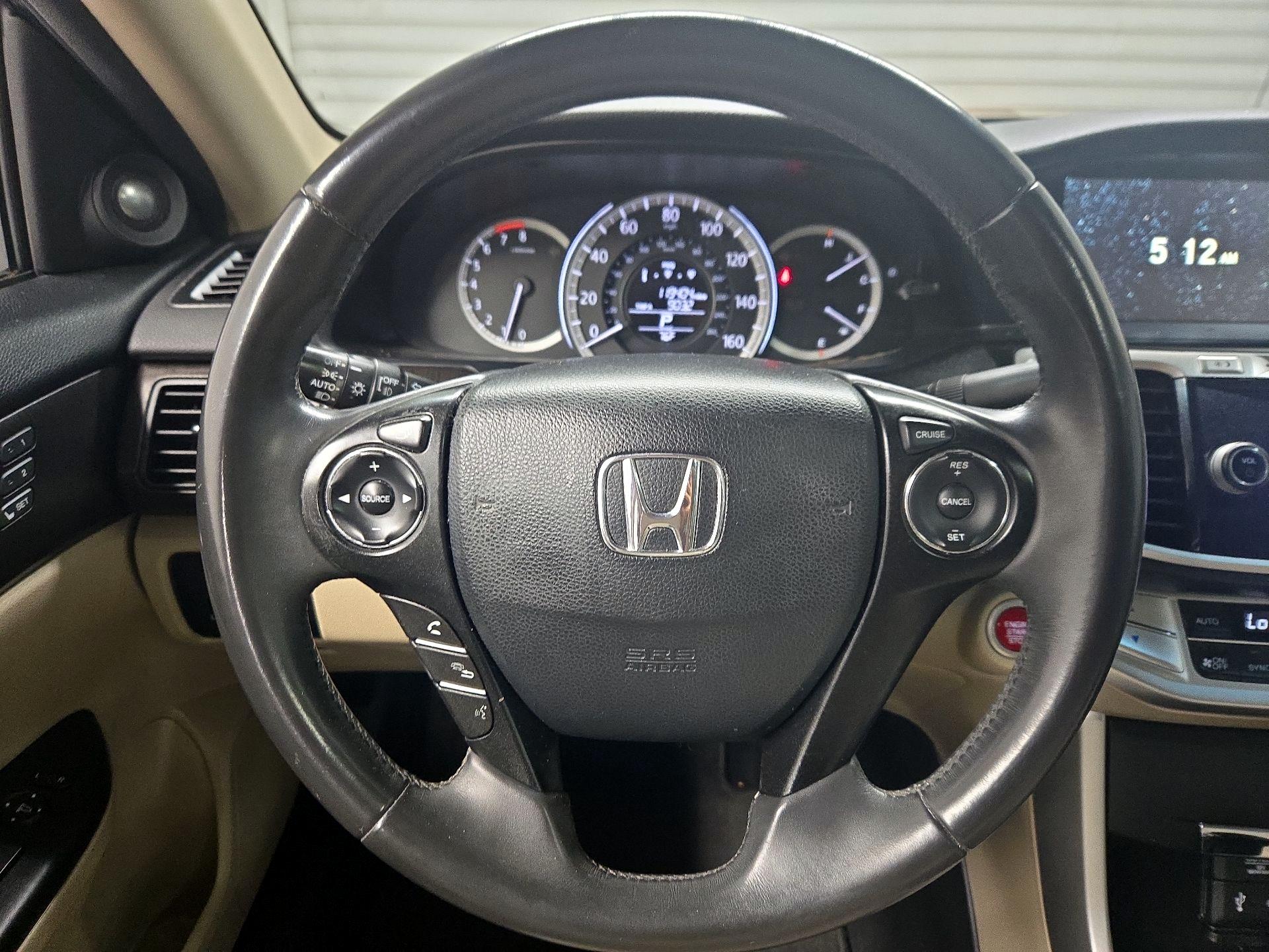 Thumbnail: 2015 Honda Accord - 10