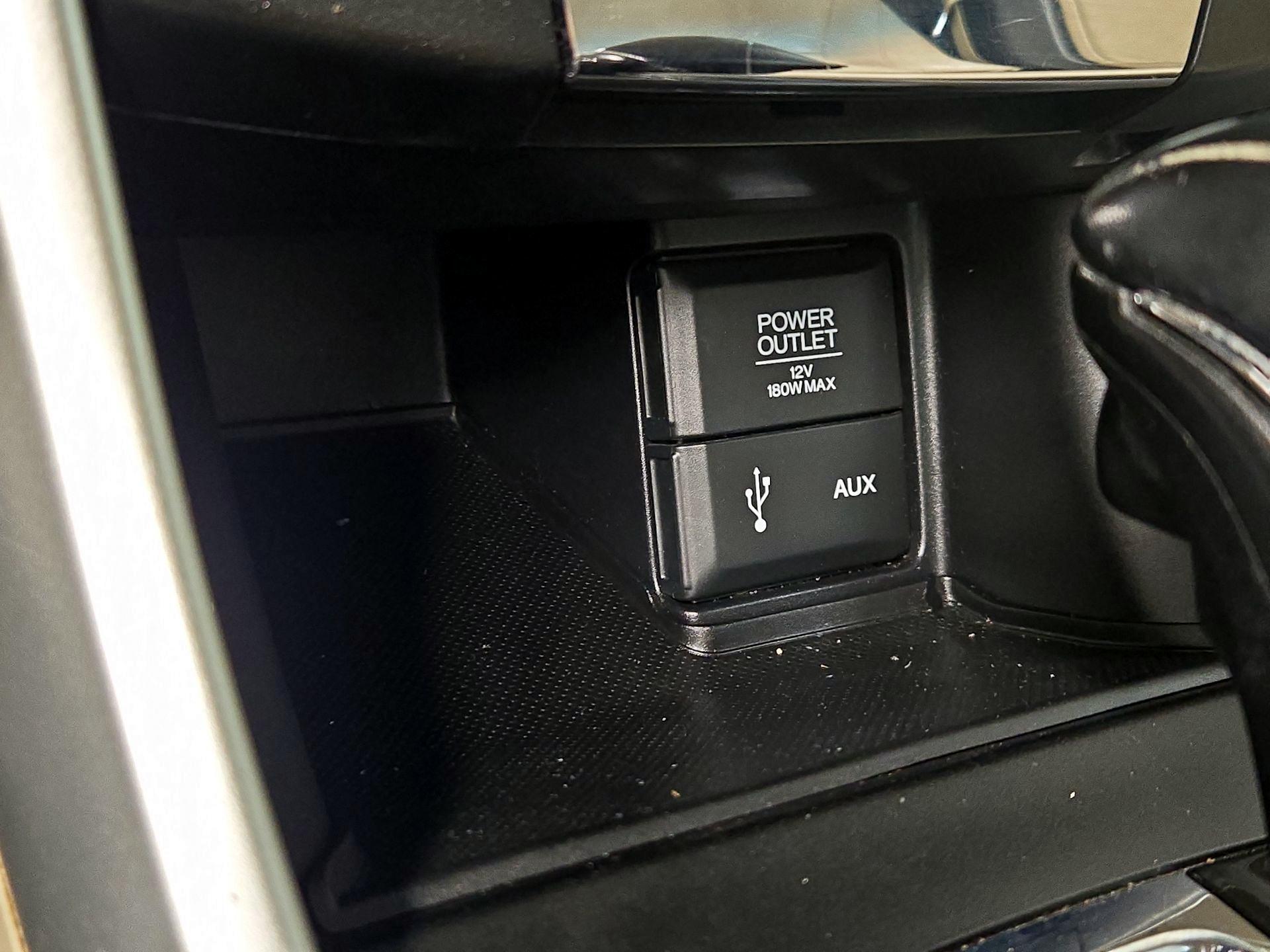 Thumbnail: 2015 Honda Accord - 18