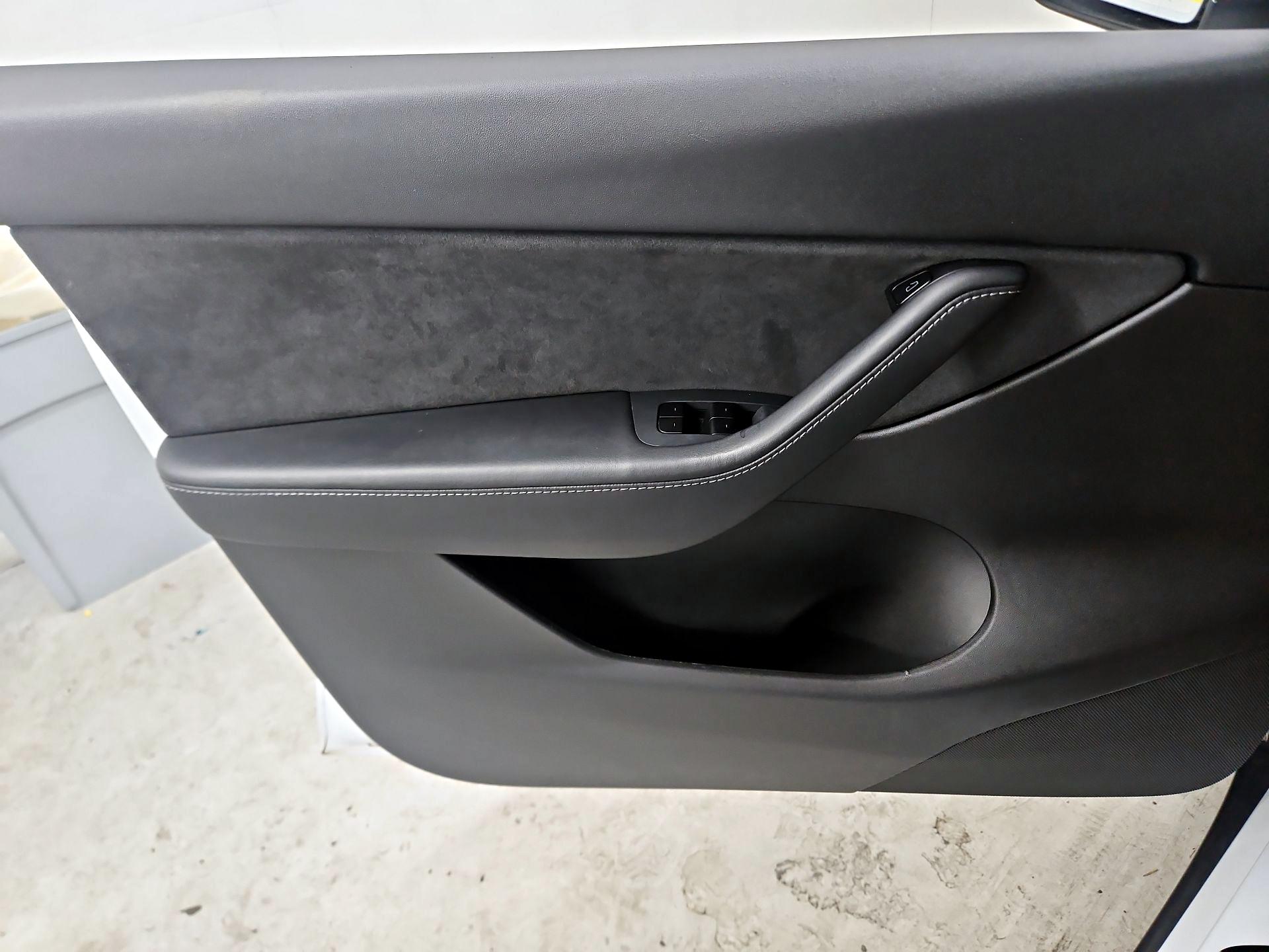 Thumbnail: 2021 Tesla Model Y - 12
