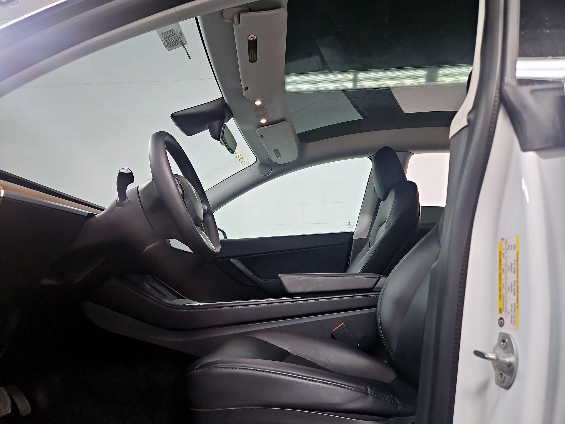 Thumbnail: 2021 Tesla Model Y - 18